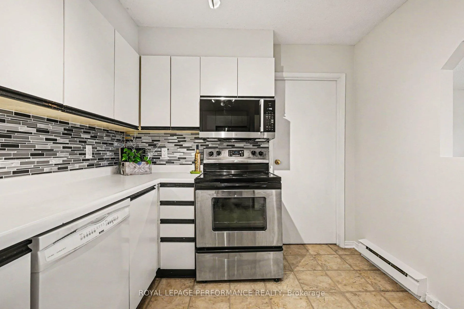 Photo 9 of Unit 217, 8 Terrace Drive, Ottawa, Westcliffe Estates — HOMEH