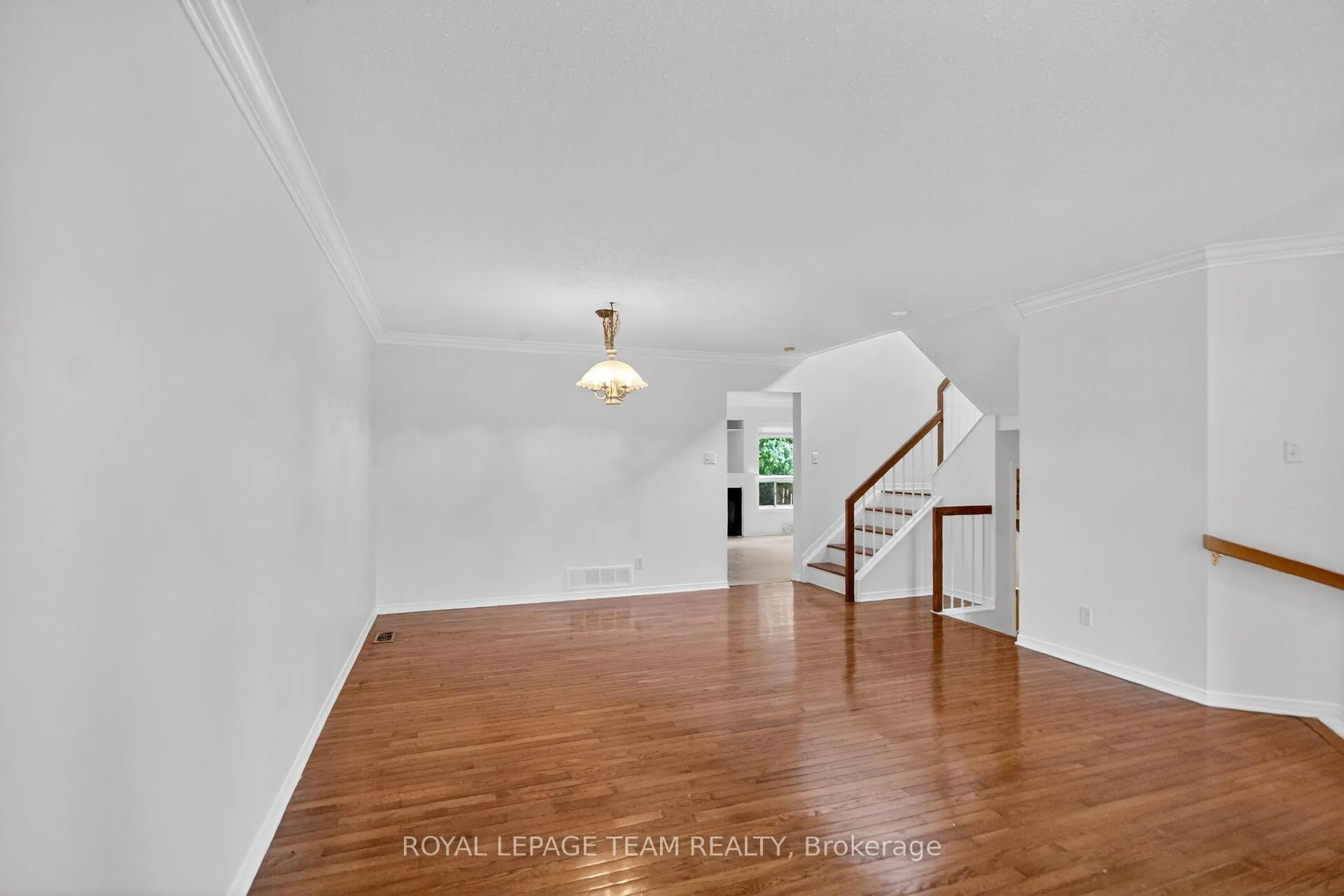 Photo 13 of Unit Windhurst Drive, 19 Windhurst Drive, Ottawa, Barrhaven East — HOMEH
