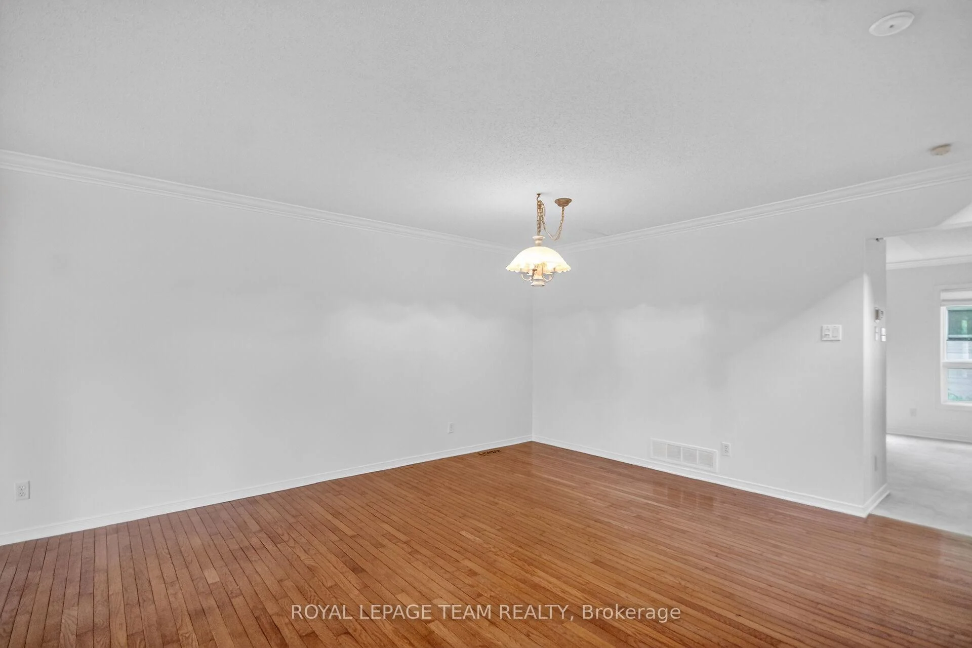 Photo 32 of Unit Windhurst Drive, 19 Windhurst Drive, Ottawa, Barrhaven East — HOMEH