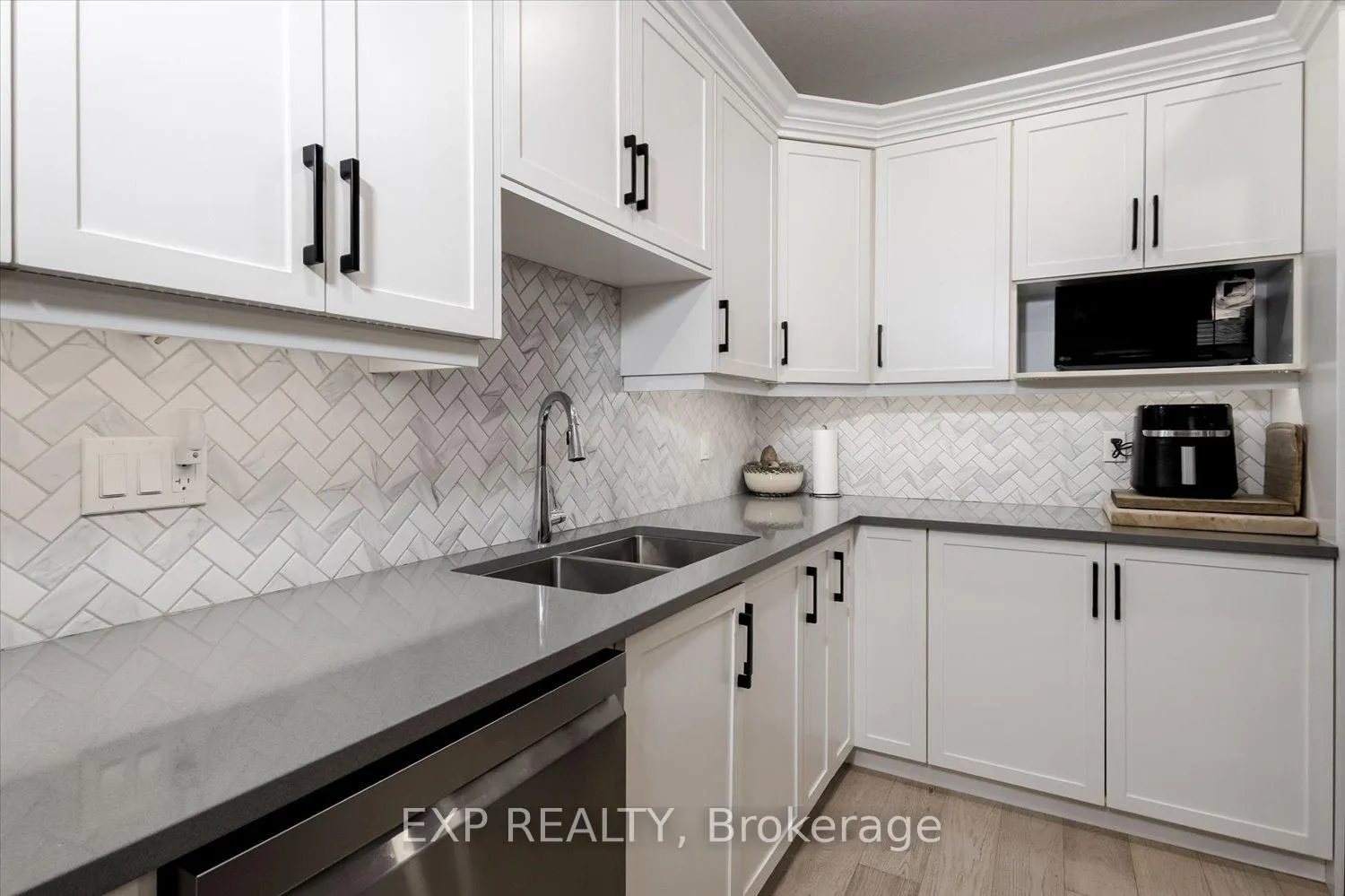Photo 11 of Unit 31, 4700 Hamilton Road, Thames Centre, Dorchester — HOMEH