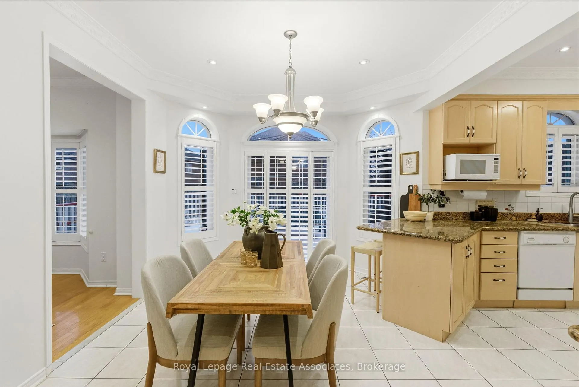 Photo 13 of 17 Walden Street, Markham, Middlefield — HOMEH