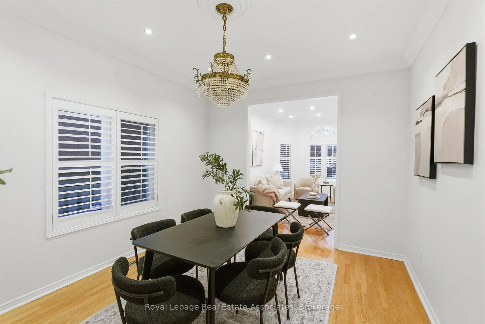 Photo 16 of 17 Walden Street, Markham, Middlefield — HOMEH