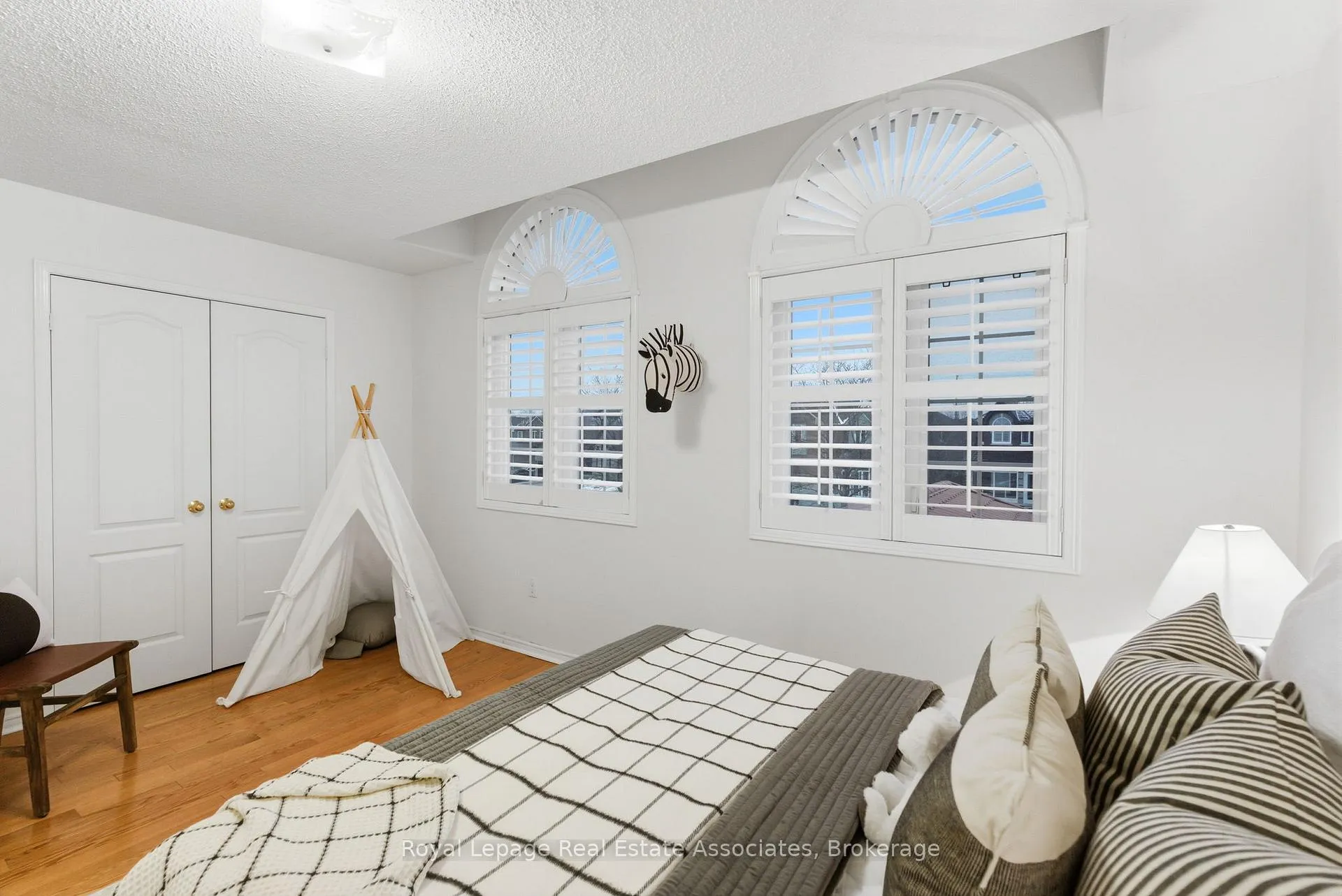 Photo 23 of 17 Walden Street, Markham, Middlefield — HOMEH