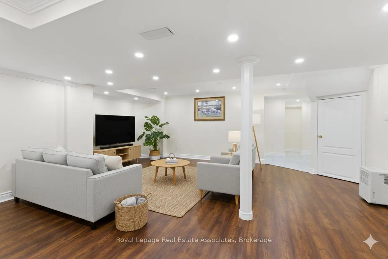 Photo 36 of 17 Walden Street, Markham, Middlefield — HOMEH
