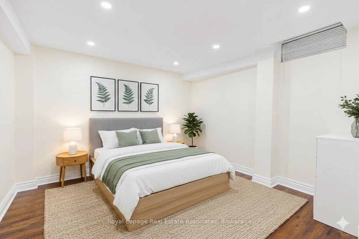 Photo 38 of 17 Walden Street, Markham, Middlefield — HOMEH