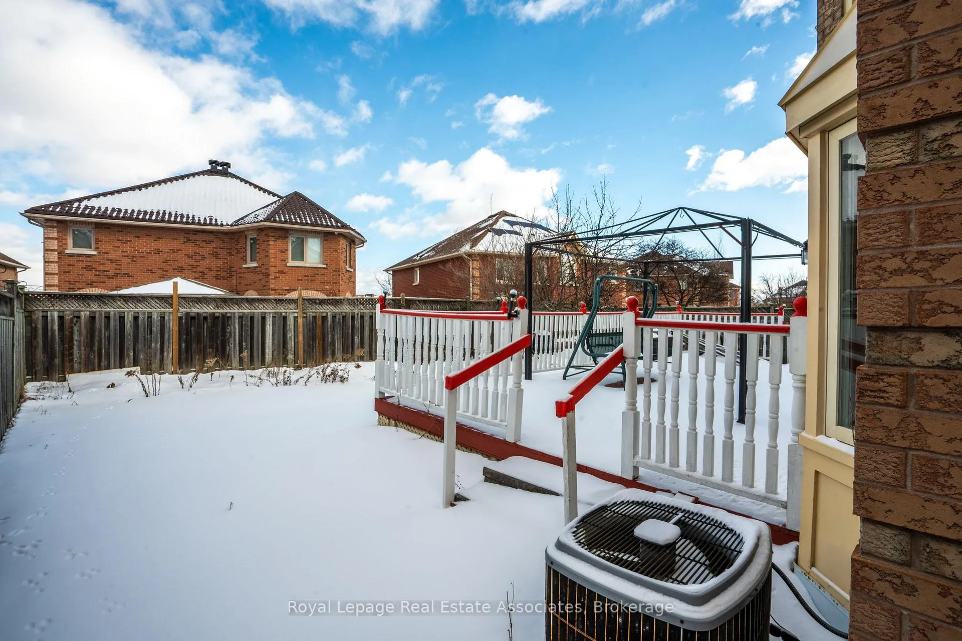 Photo 45 of 17 Walden Street, Markham, Middlefield — HOMEH