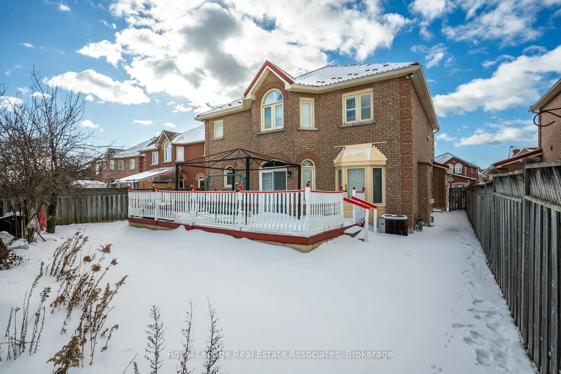 Photo 46 of 17 Walden Street, Markham, Middlefield — HOMEH