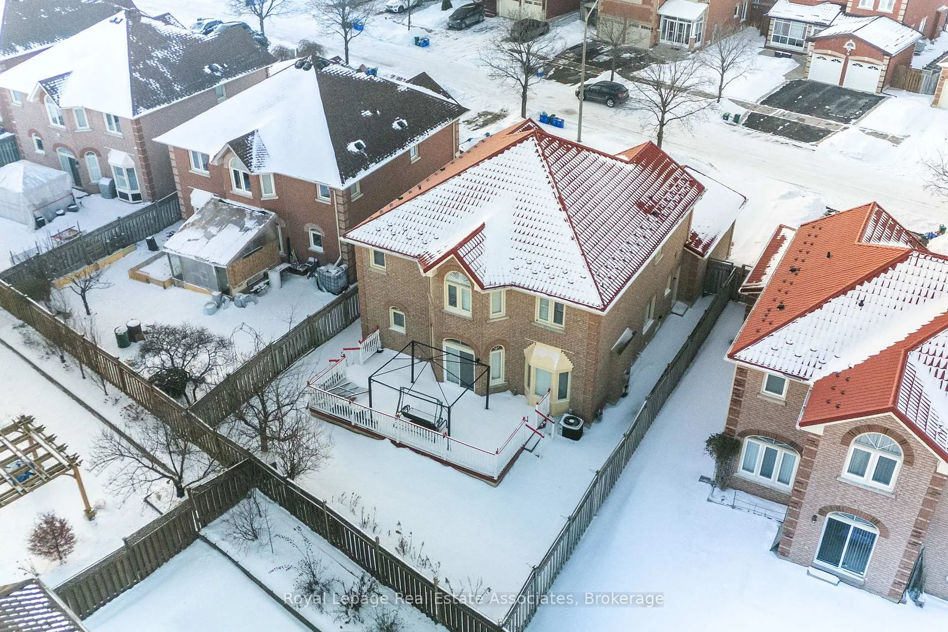 Photo 47 of 17 Walden Street, Markham, Middlefield — HOMEH