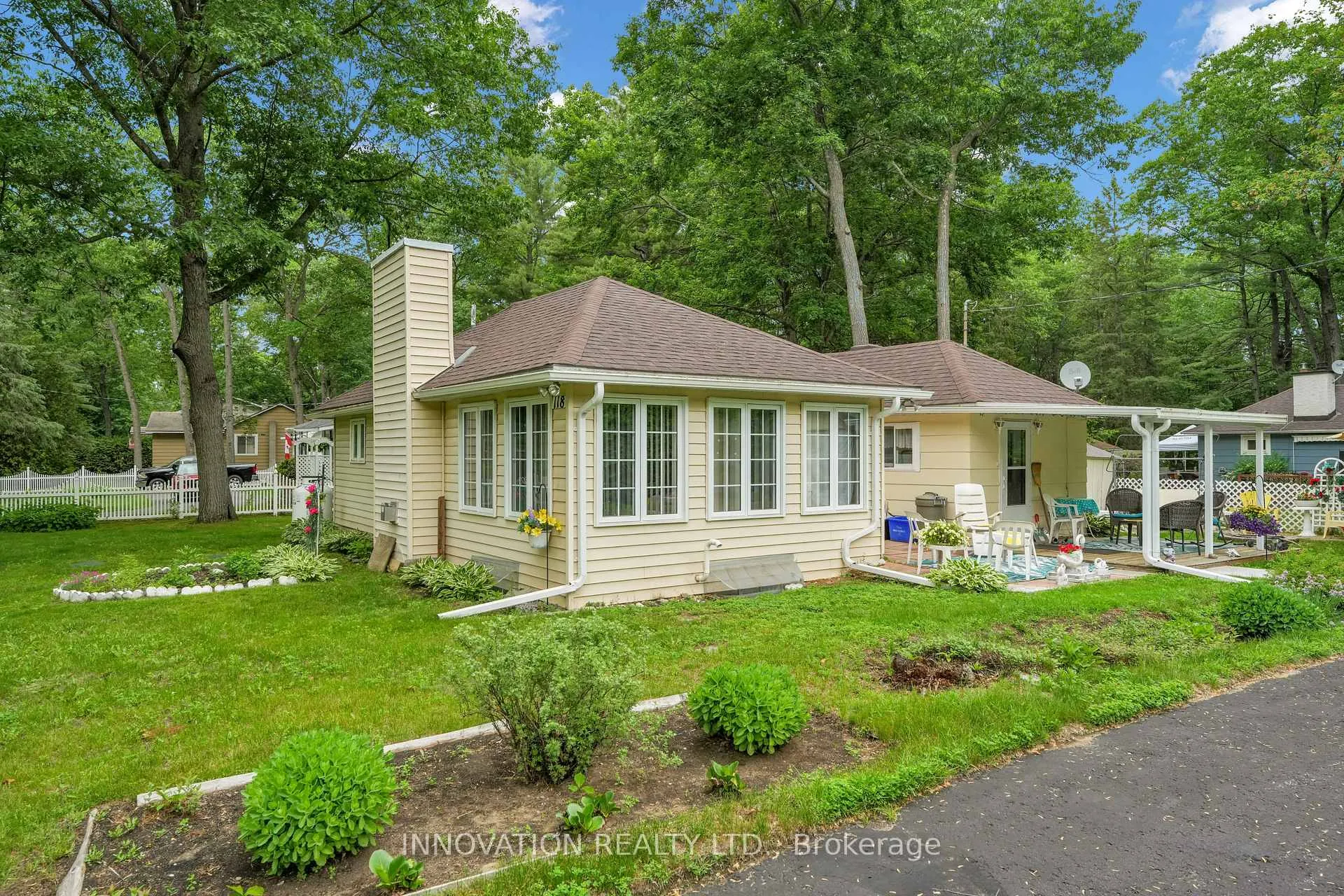 Photo 4 of 118 Torbolton Street, Ottawa, Constance Bay — HOMEH