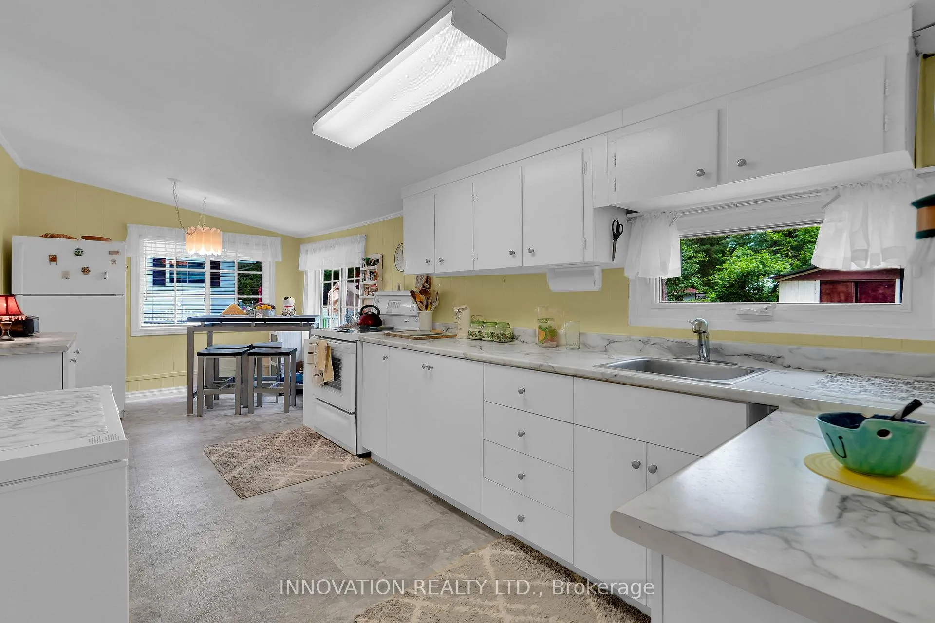 Photo 14 of 118 Torbolton Street, Ottawa, Constance Bay — HOMEH