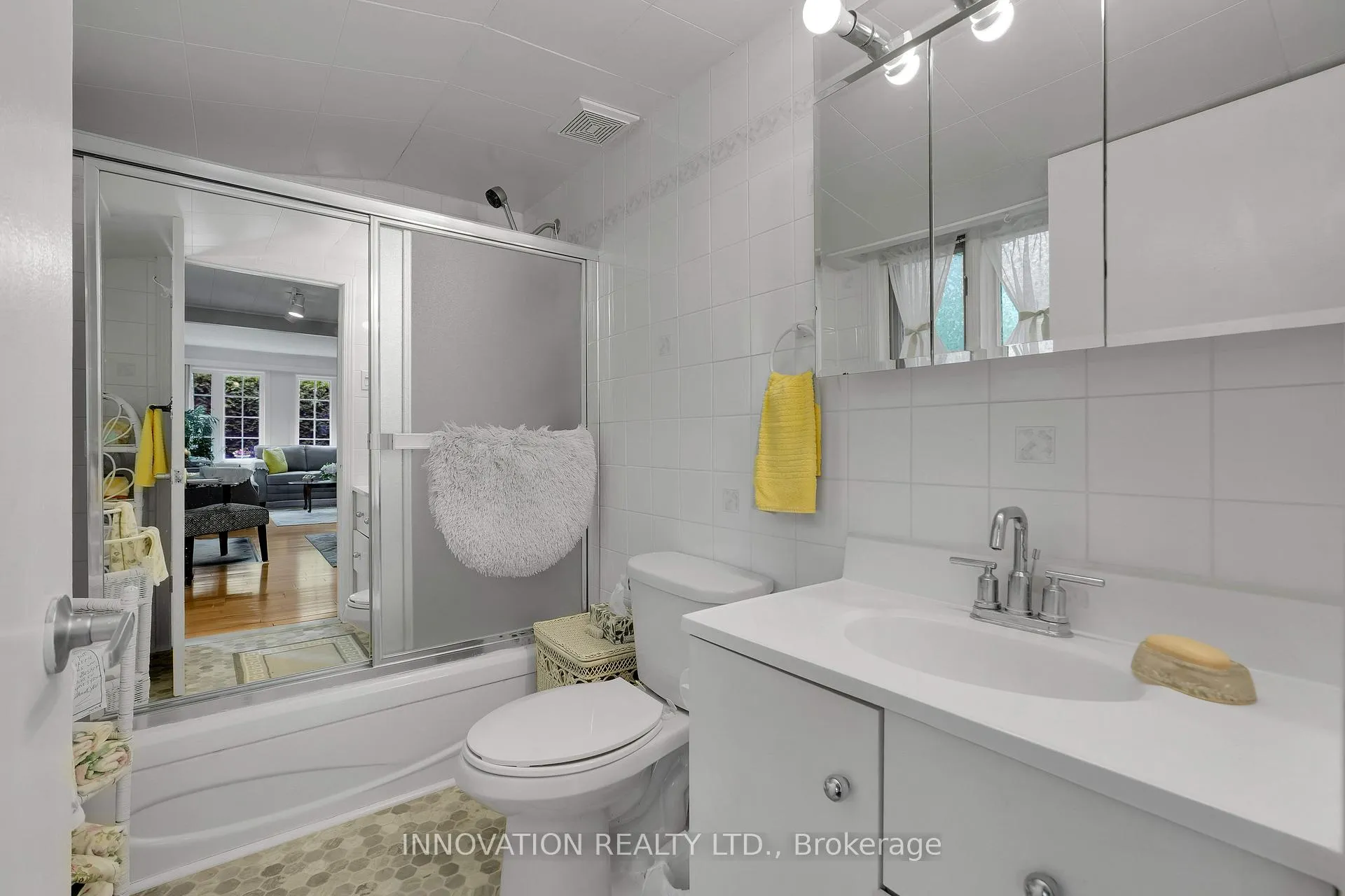 Photo 21 of 118 Torbolton Street, Ottawa, Constance Bay — HOMEH