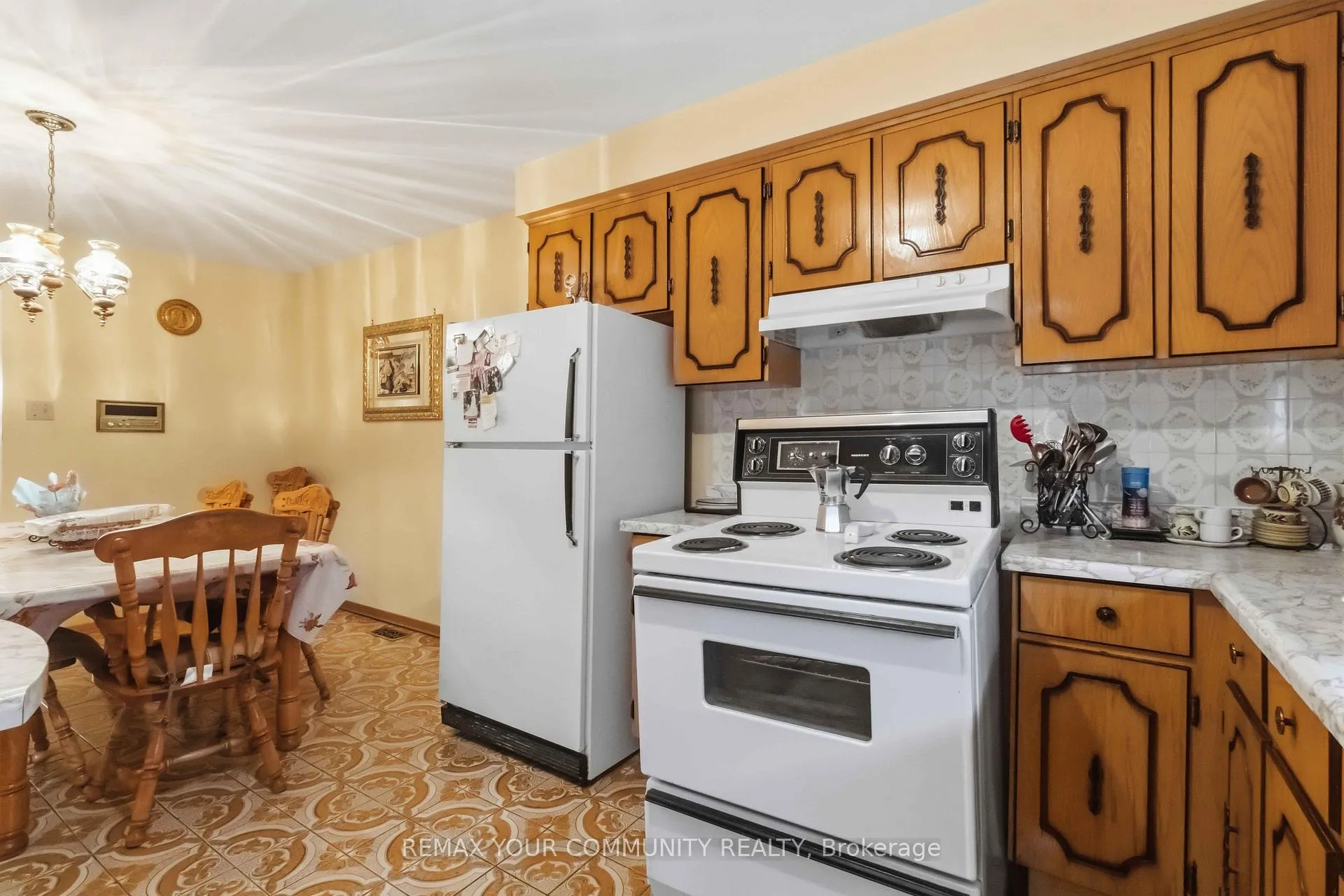 Photo 17 of 17 Harris Crescent, Vaughan, West Woodbridge — HOMEH