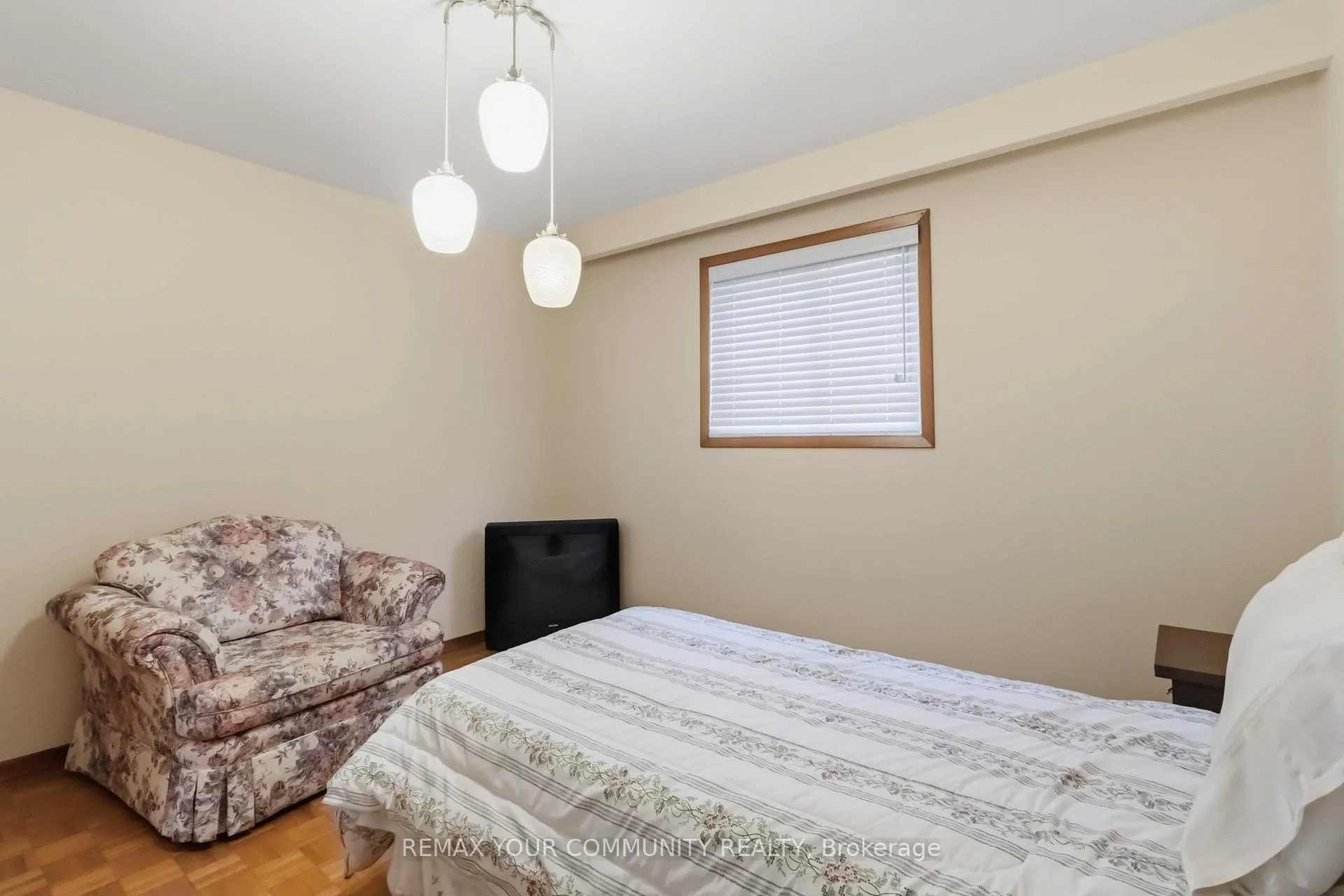 Photo 19 of 17 Harris Crescent, Vaughan, West Woodbridge — HOMEH