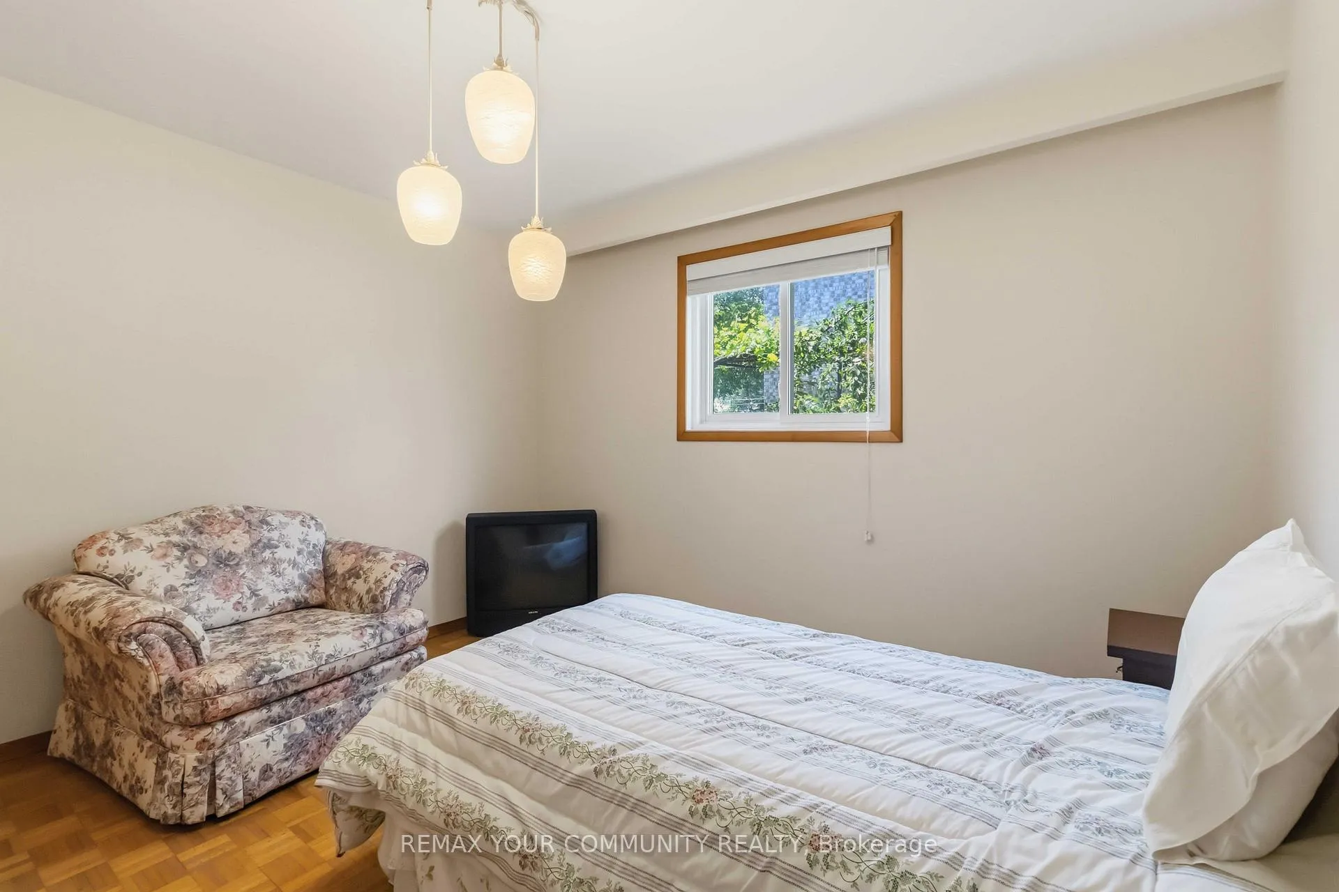 Photo 22 of 17 Harris Crescent, Vaughan, West Woodbridge — HOMEH