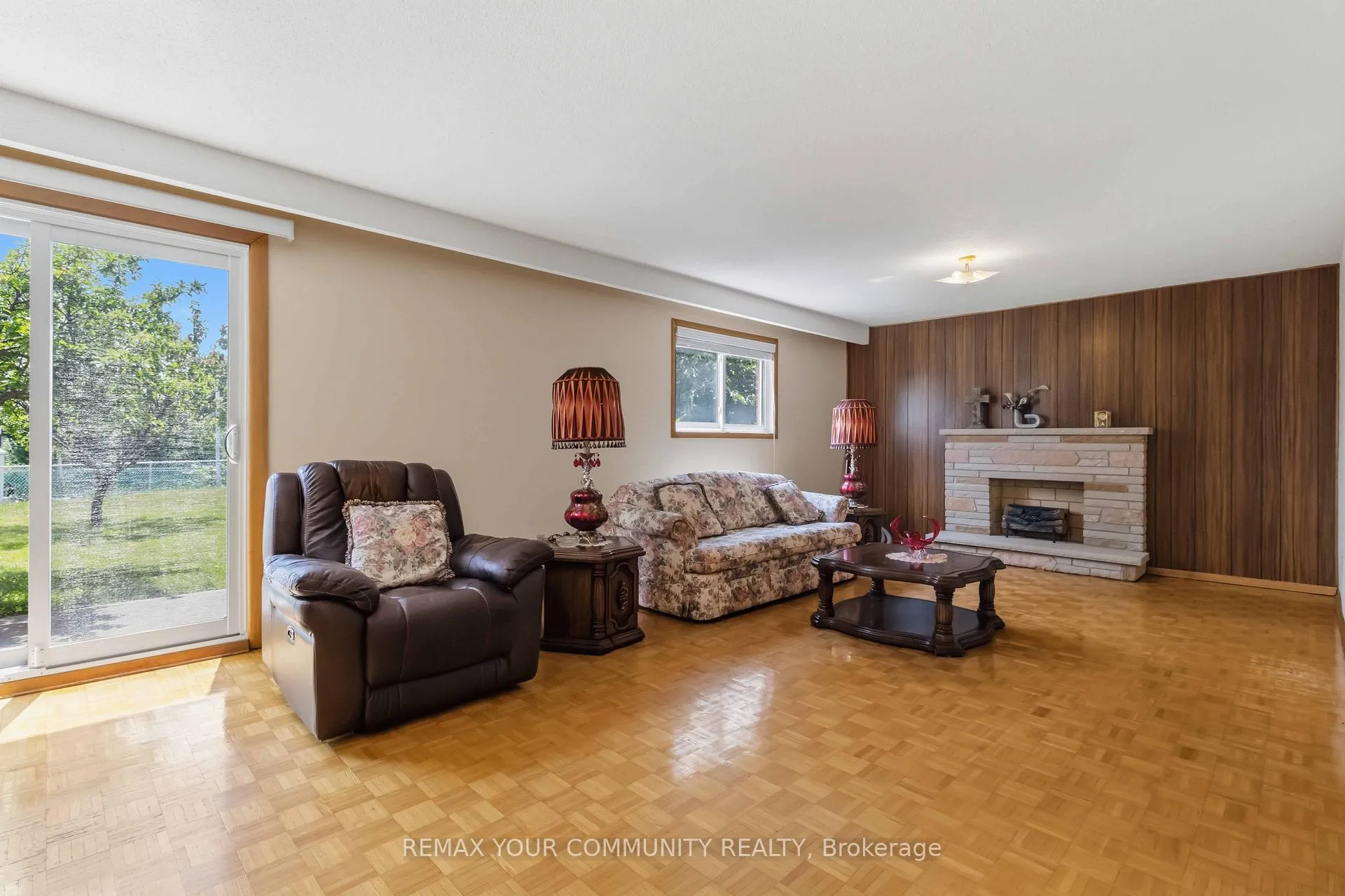 Photo 27 of 17 Harris Crescent, Vaughan, West Woodbridge — HOMEH