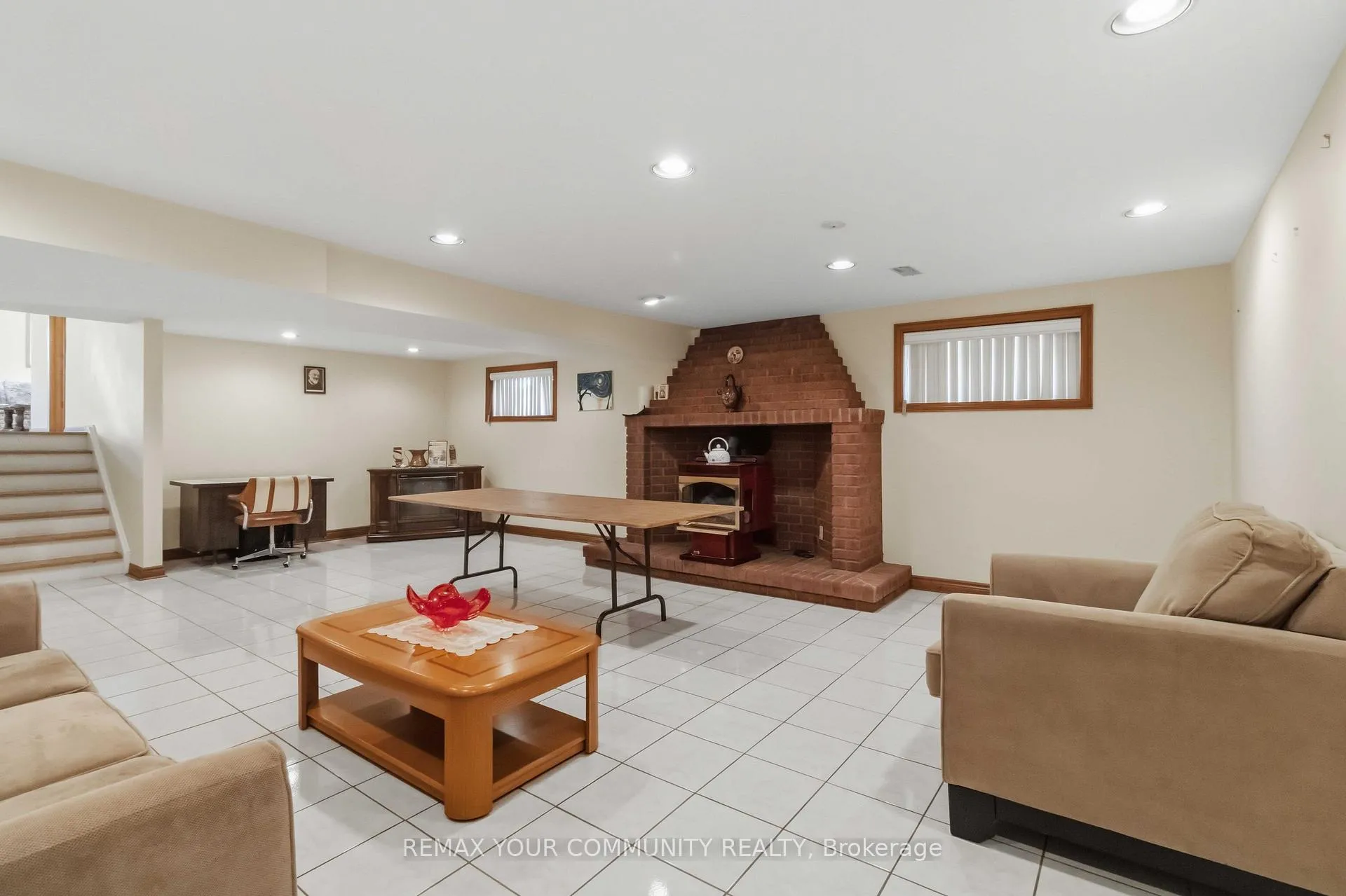 Photo 31 of 17 Harris Crescent, Vaughan, West Woodbridge — HOMEH