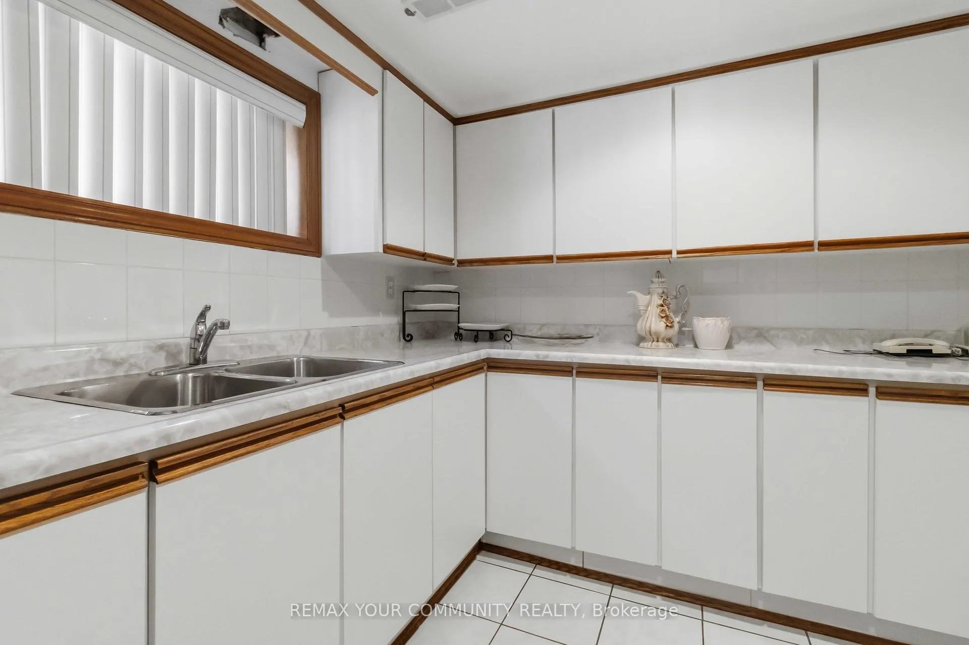 Photo 35 of 17 Harris Crescent, Vaughan, West Woodbridge — HOMEH