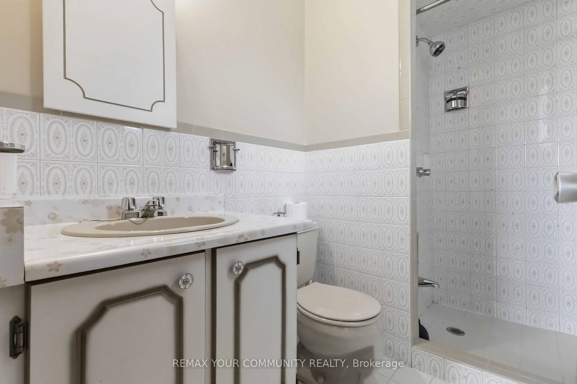 Photo 44 of 17 Harris Crescent, Vaughan, West Woodbridge — HOMEH