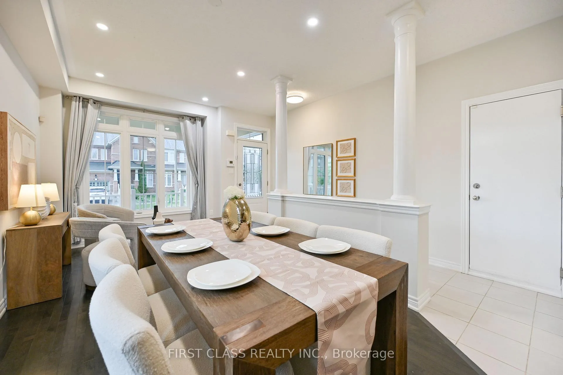 Photo 6 of 17 Chao Crescent, Richmond Hill, Oak Ridges — HOMEH