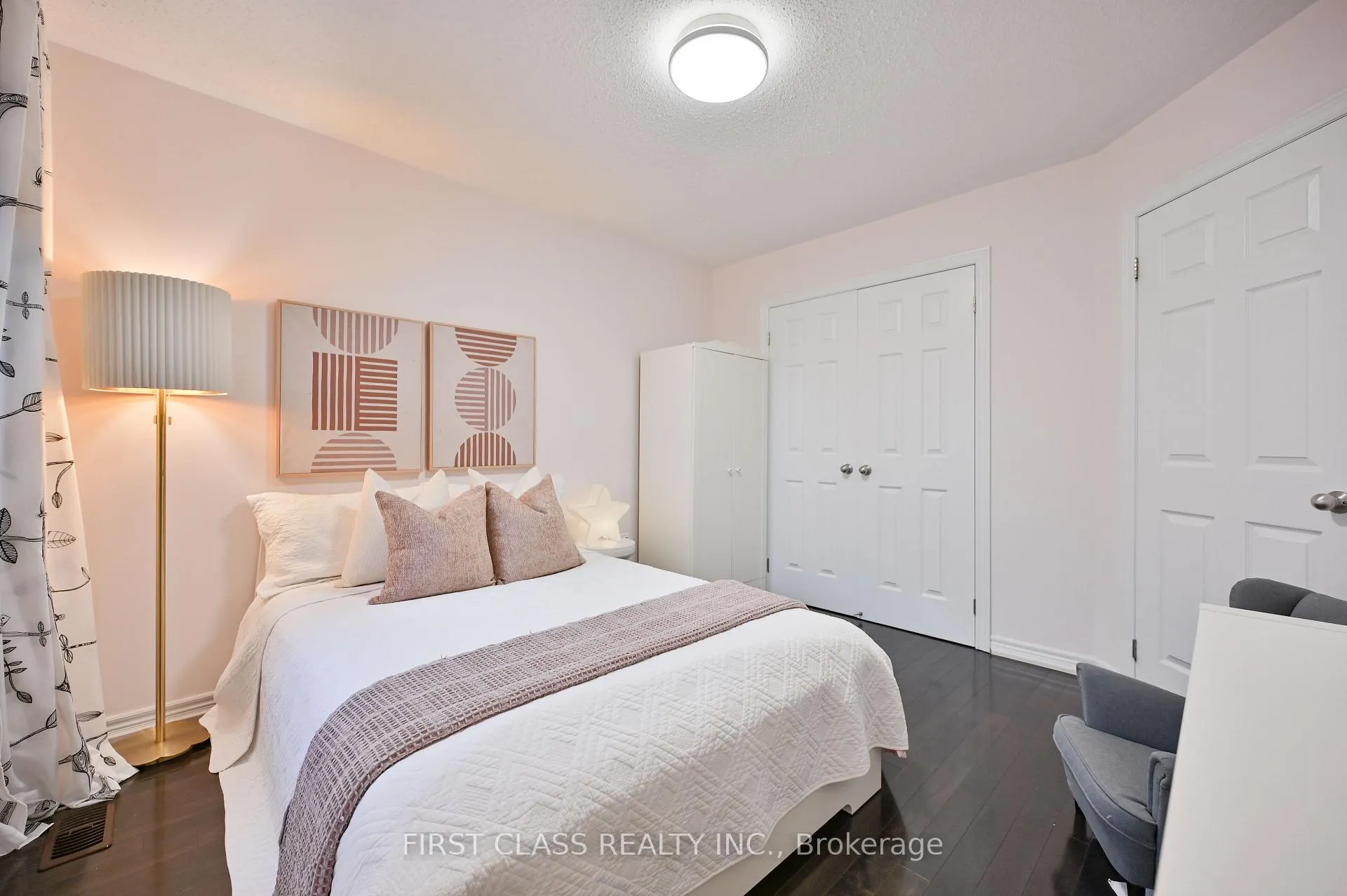 Photo 22 of 17 Chao Crescent, Richmond Hill, Oak Ridges — HOMEH