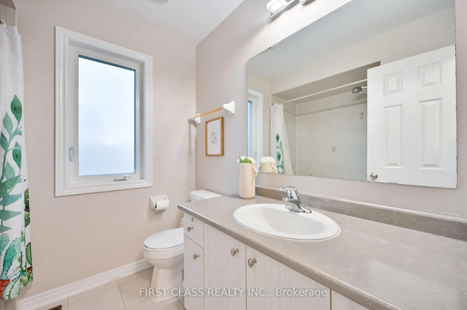 Photo 25 of 17 Chao Crescent, Richmond Hill, Oak Ridges — HOMEH