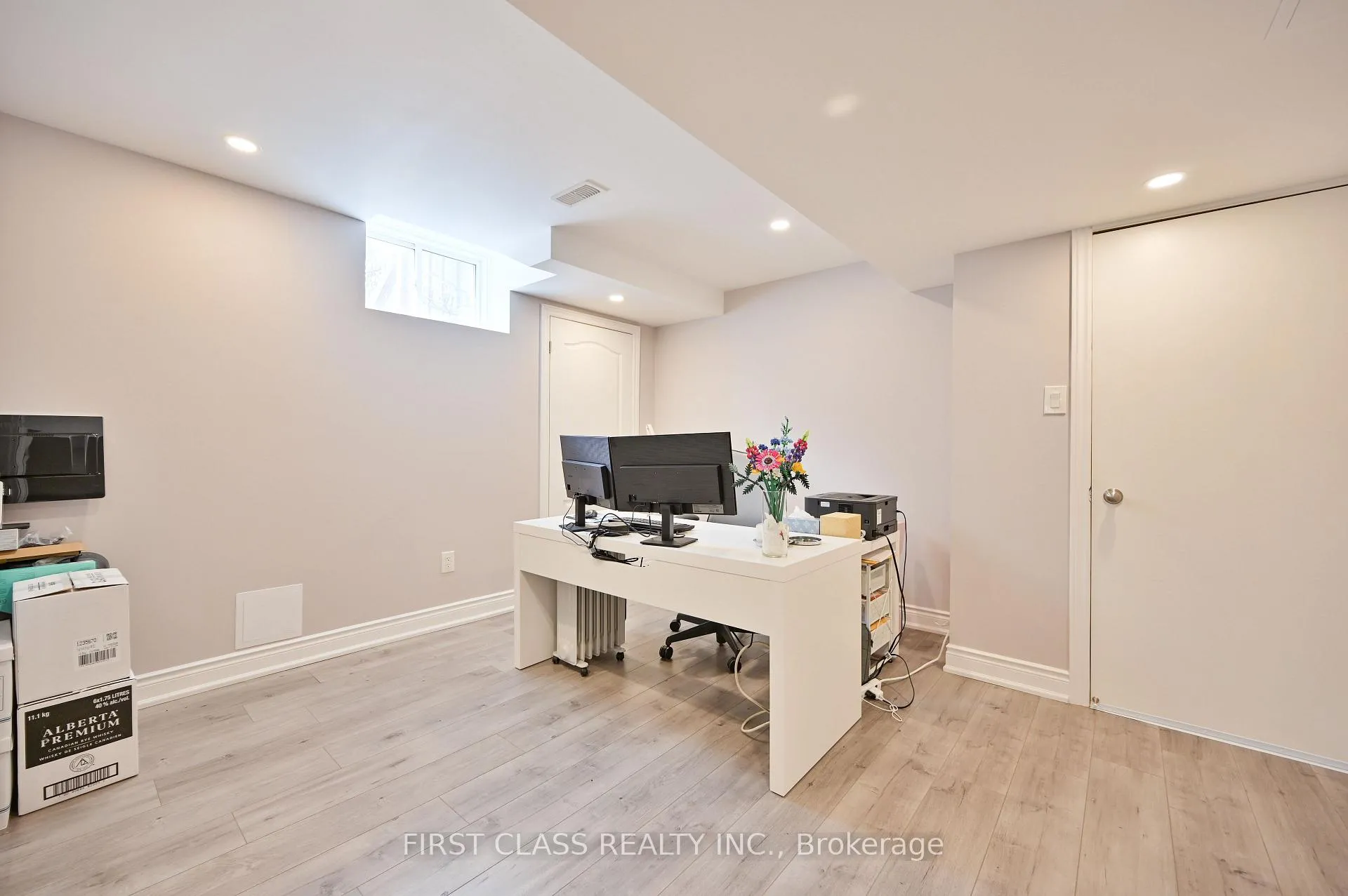 Photo 30 of 17 Chao Crescent, Richmond Hill, Oak Ridges — HOMEH