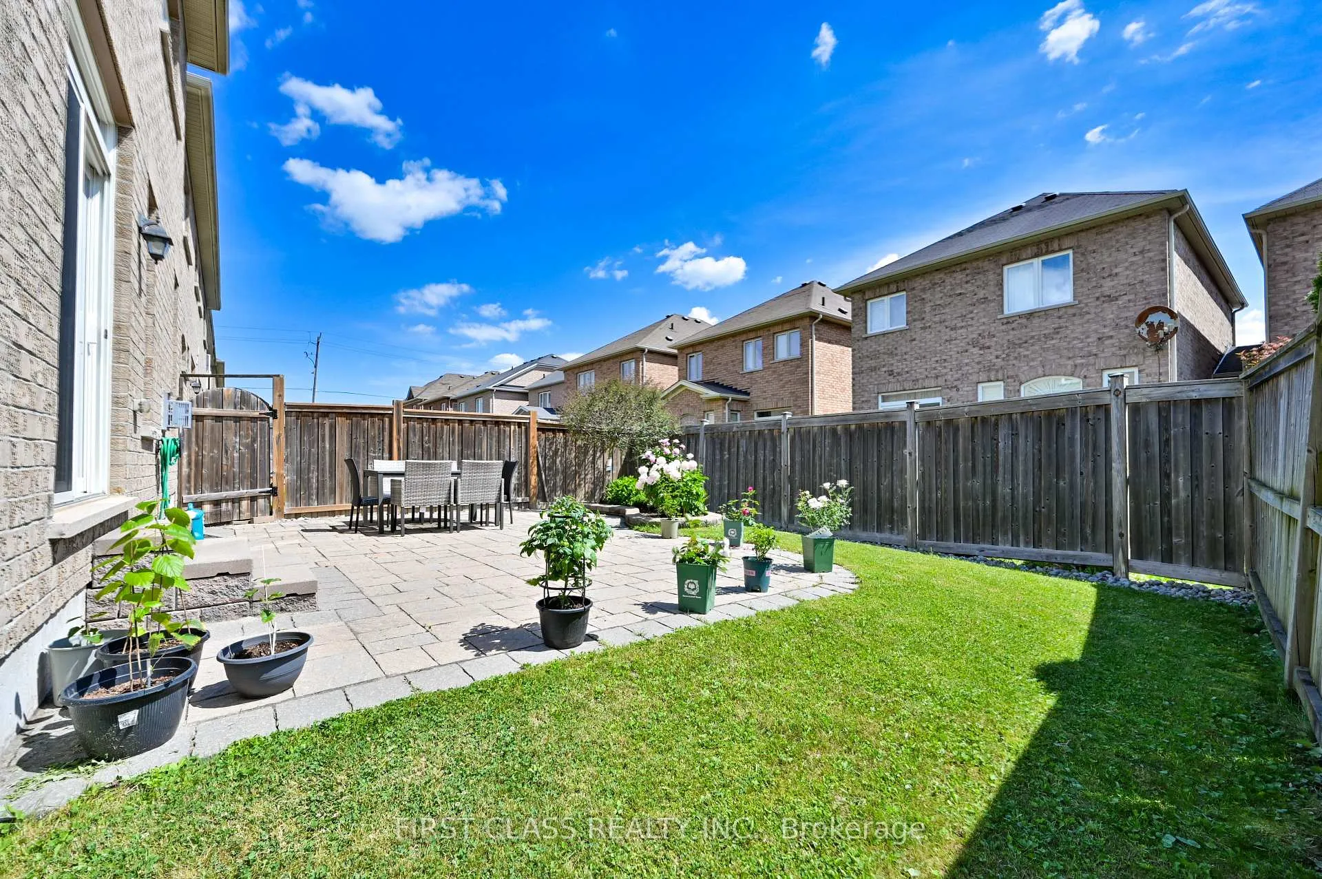 Photo 33 of 17 Chao Crescent, Richmond Hill, Oak Ridges — HOMEH