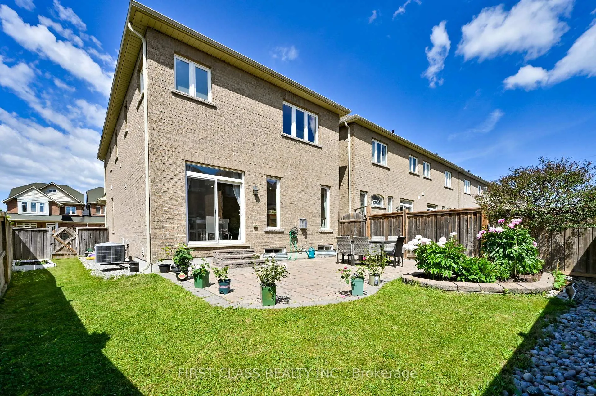 Photo 34 of 17 Chao Crescent, Richmond Hill, Oak Ridges — HOMEH