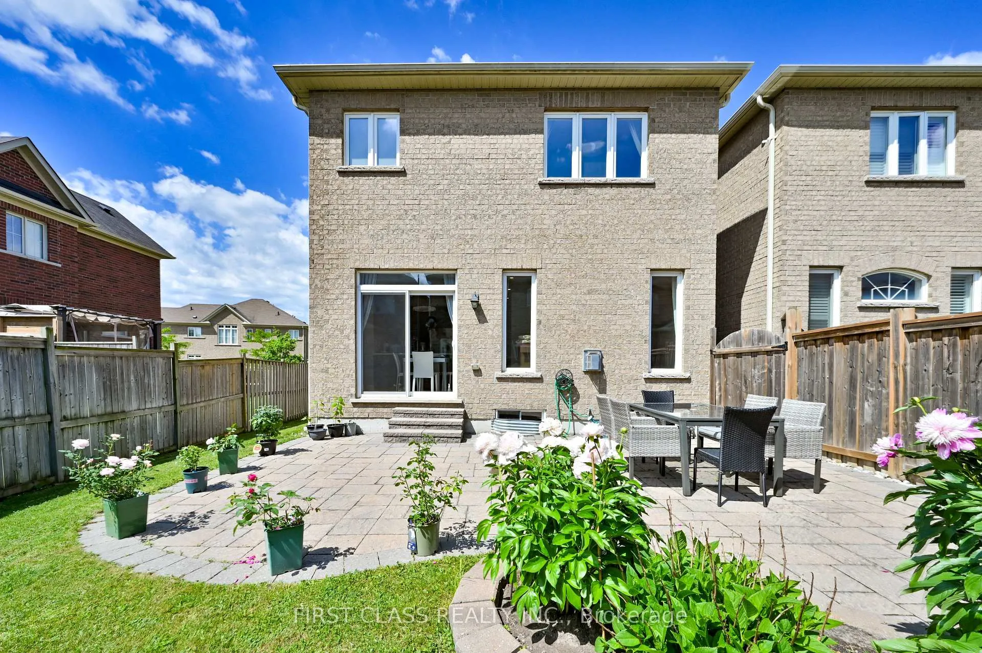 Photo 35 of 17 Chao Crescent, Richmond Hill, Oak Ridges — HOMEH