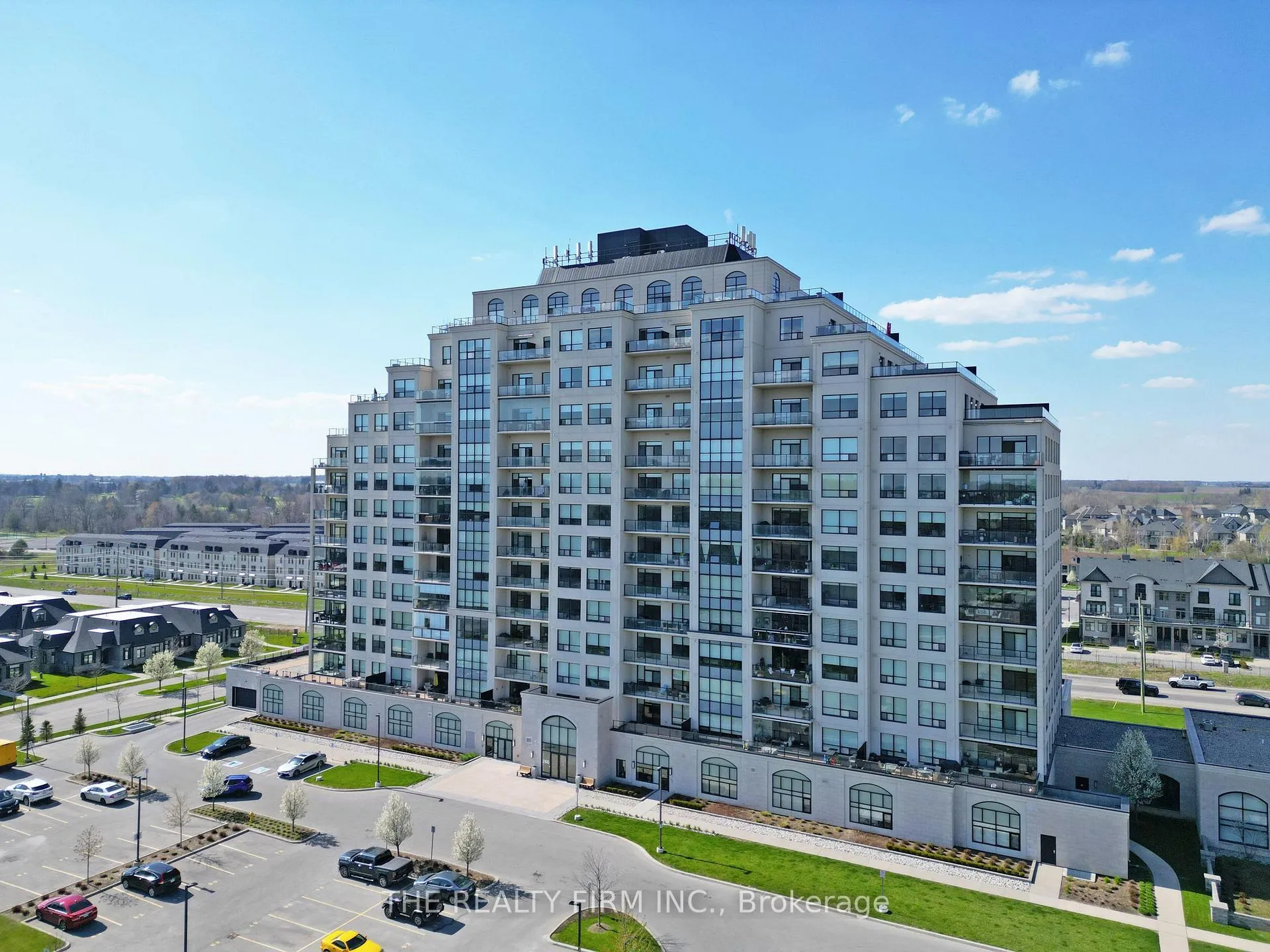 Photo 2 of Unit 708, 260 Villagewalk Boulevard, London, North R — HOMEH