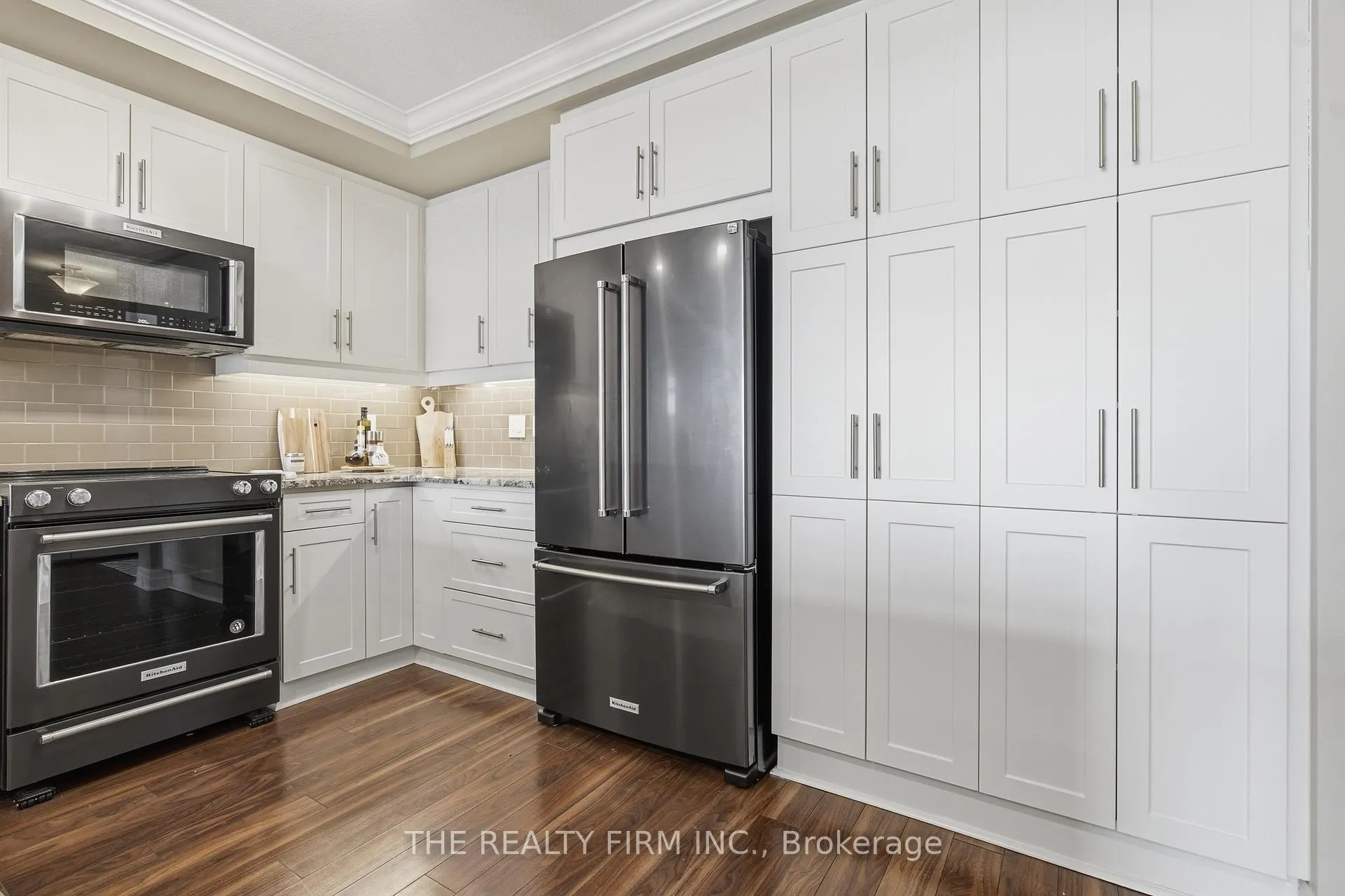 Photo 6 of Unit 708, 260 Villagewalk Boulevard, London, North R — HOMEH