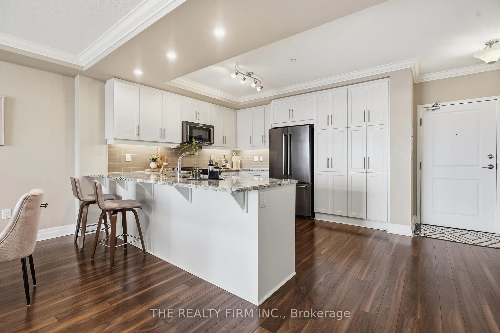 Photo 9 of Unit 708, 260 Villagewalk Boulevard, London, North R — HOMEH
