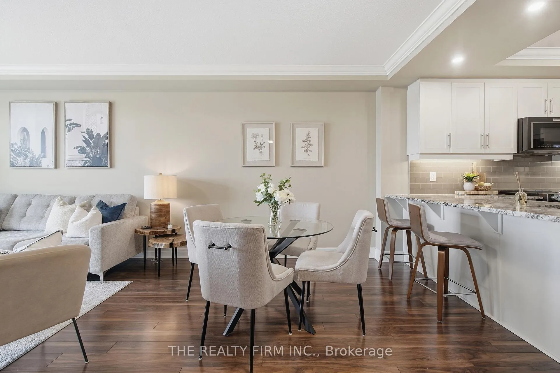 Photo 11 of Unit 708, 260 Villagewalk Boulevard, London, North R — HOMEH