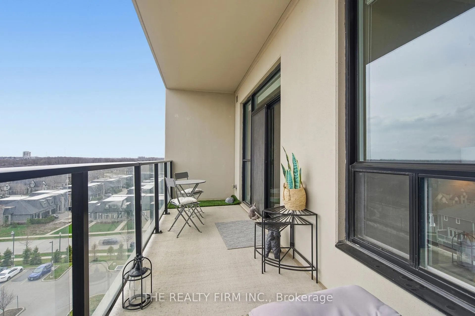 Photo 27 of Unit 708, 260 Villagewalk Boulevard, London, North R — HOMEH