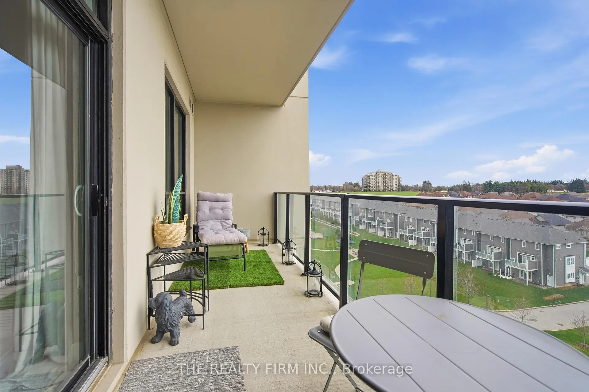 Photo 28 of Unit 708, 260 Villagewalk Boulevard, London, North R — HOMEH