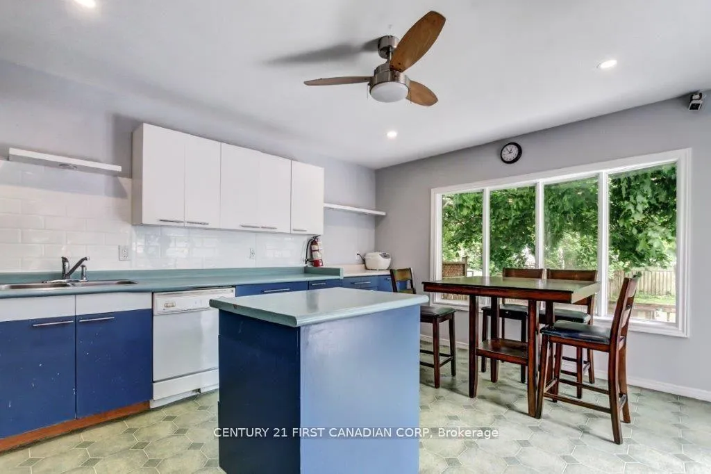 Photo 5 of 776 Quebec Street, London, East G — HOMEH