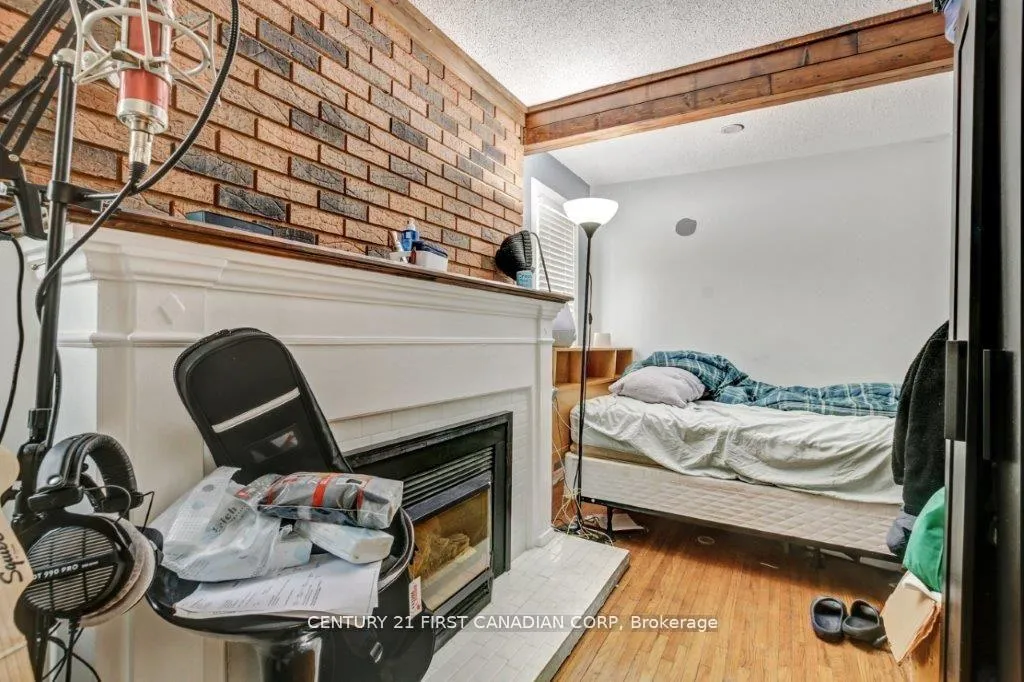 Photo 6 of 776 Quebec Street, London, East G — HOMEH