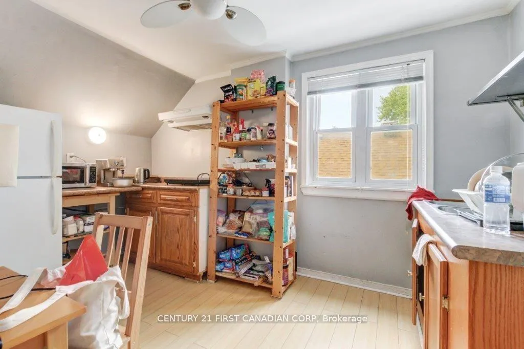 Photo 12 of 776 Quebec Street, London, East G — HOMEH