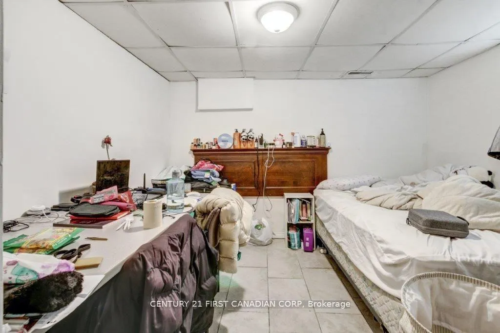 Photo 16 of 776 Quebec Street, London, East G — HOMEH