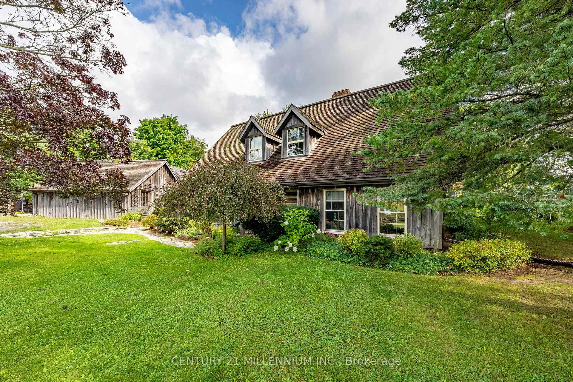 Photo 2 of 20909 Shaws Creek Road, Caledon, Alton — HOMEH