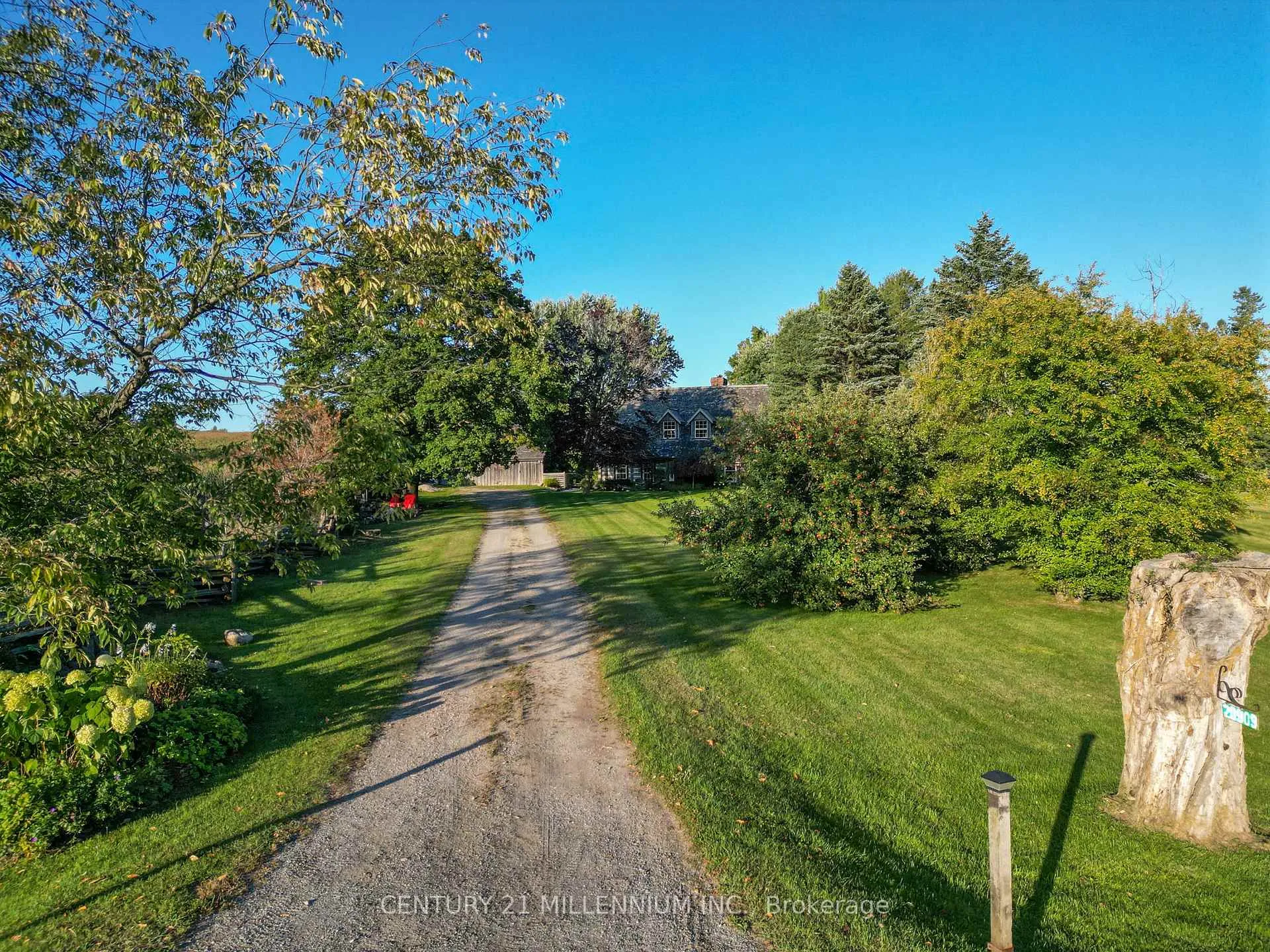 Photo 4 of 20909 Shaws Creek Road, Caledon, Alton — HOMEH