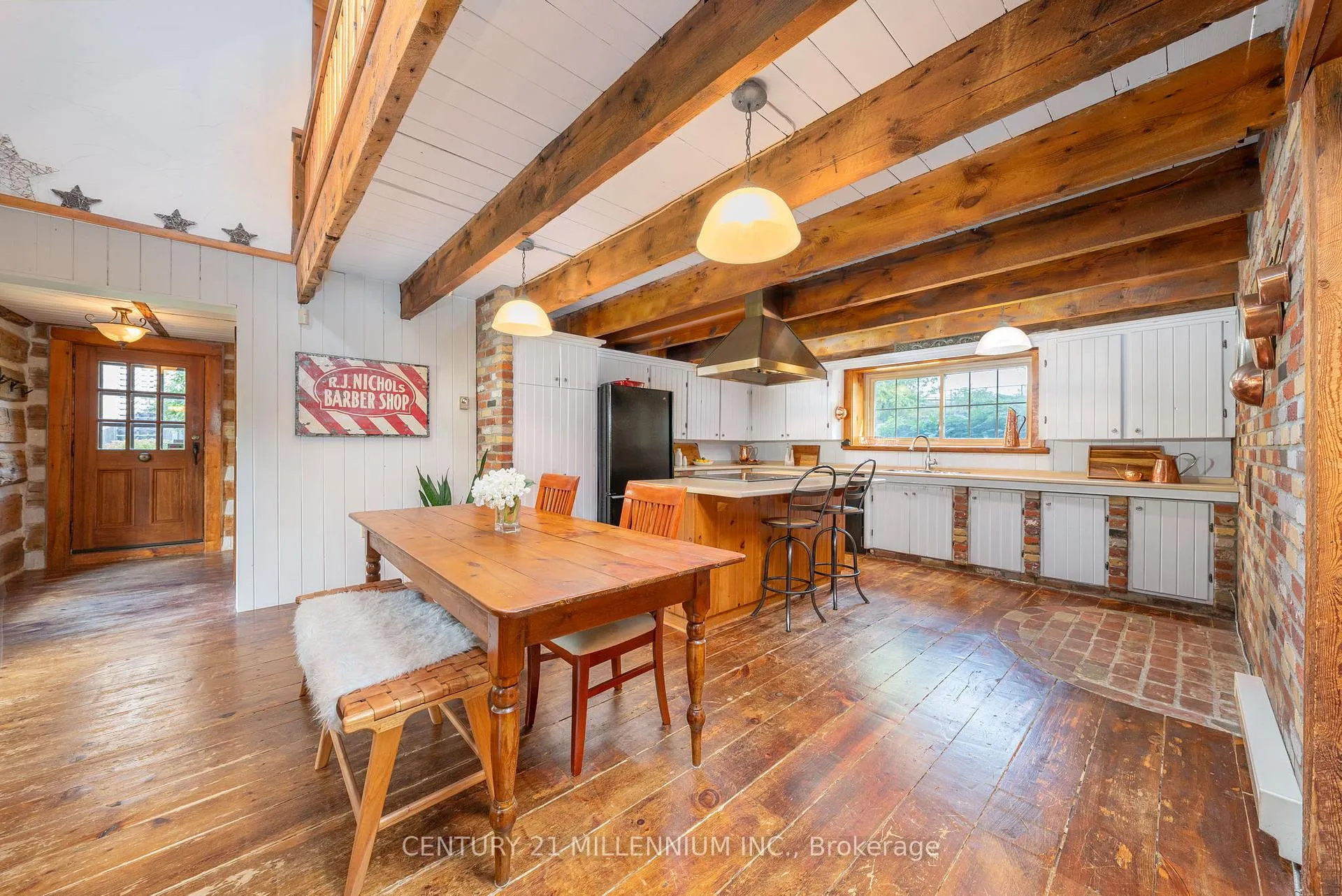 Photo 9 of 20909 Shaws Creek Road, Caledon, Alton — HOMEH
