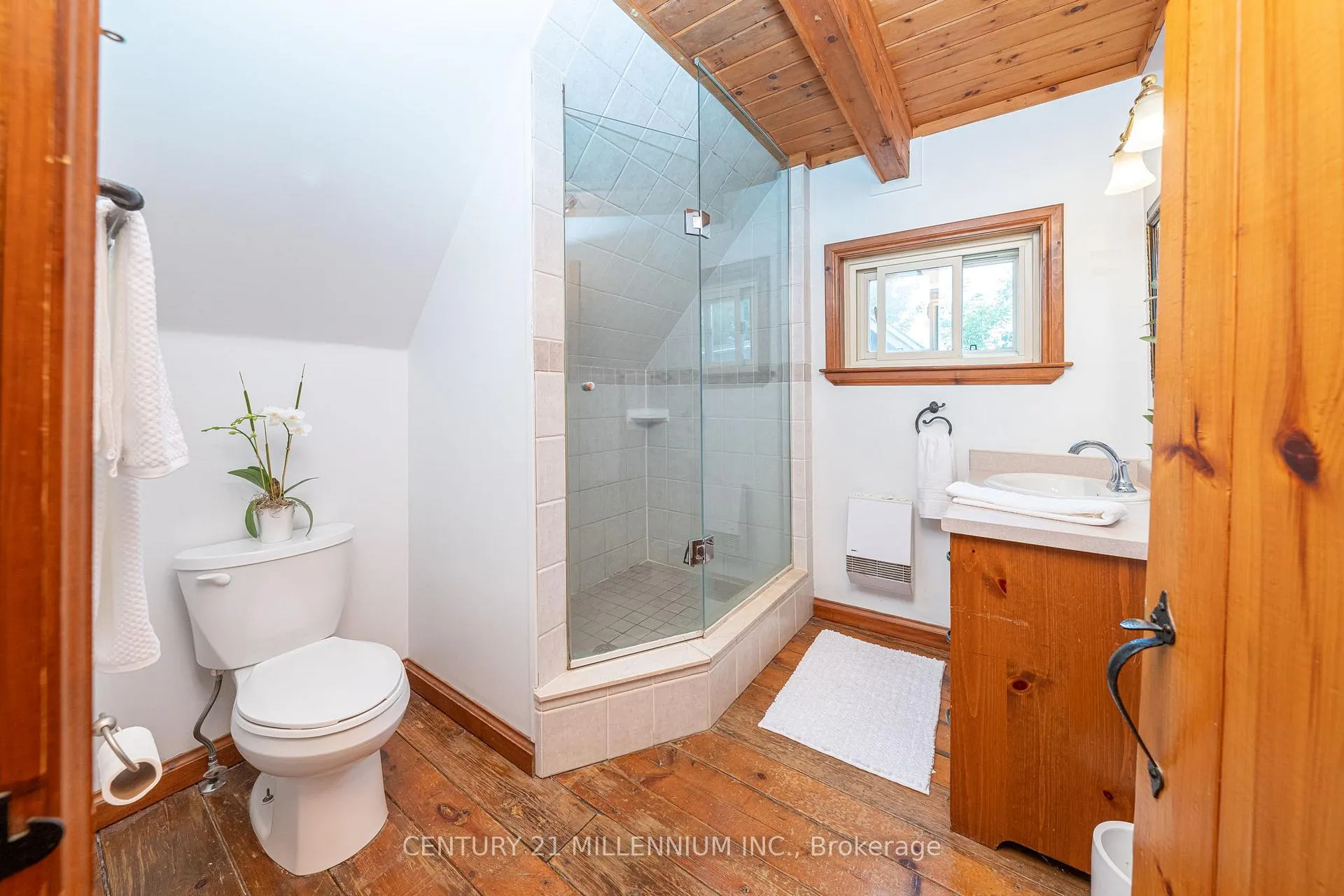 Photo 20 of 20909 Shaws Creek Road, Caledon, Alton — HOMEH