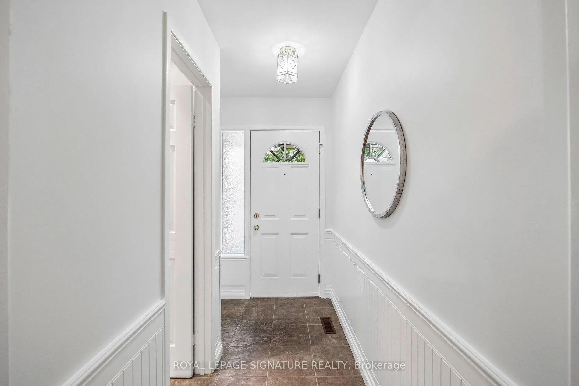 Photo 3 of Unit 13, 5 Michael Boulevard, Whitby, Lynde Creek — HOMEH
