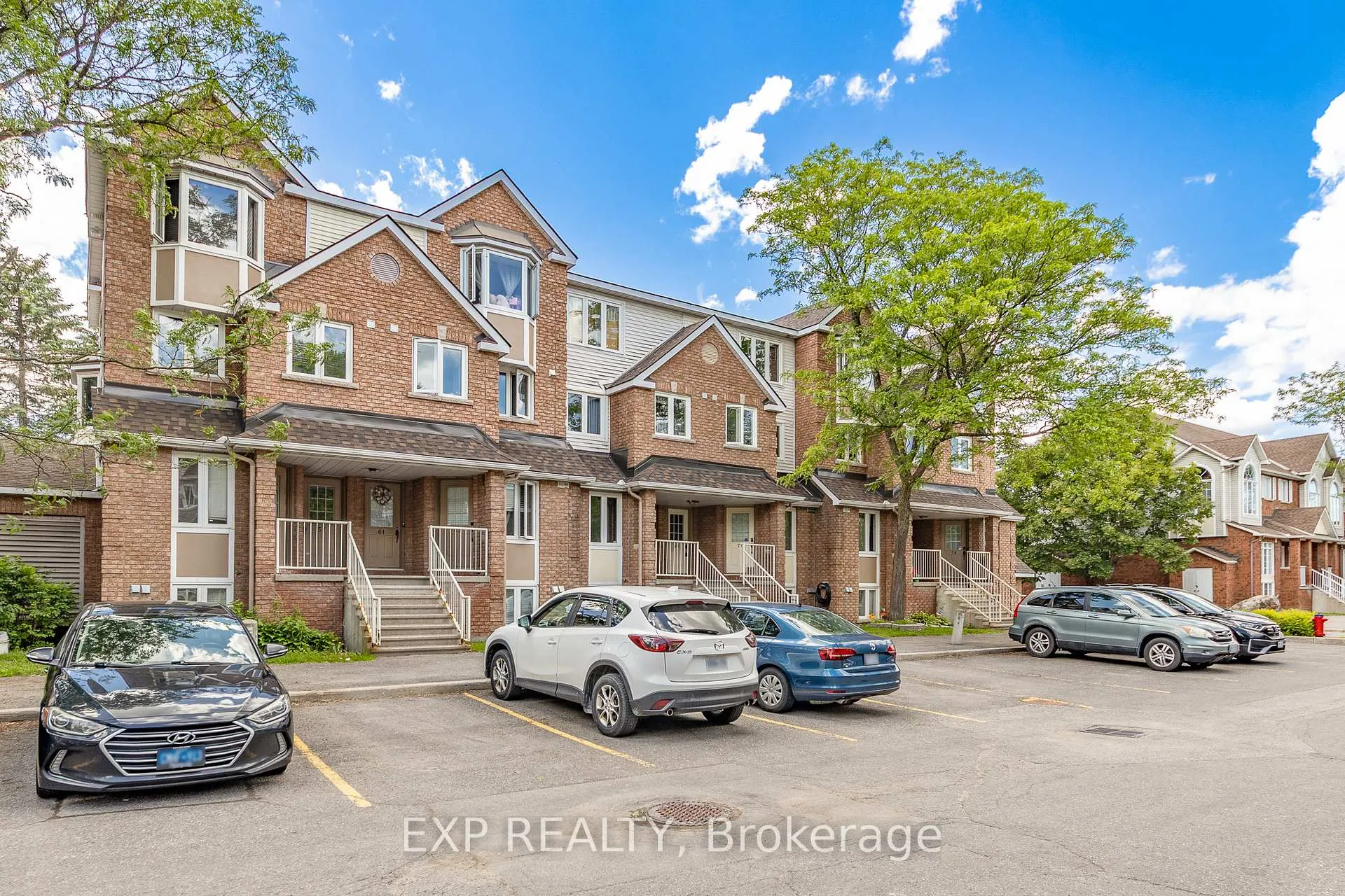 Photo 2 of 69 Briston Private, Ottawa, Hunt Club Park — HOMEH