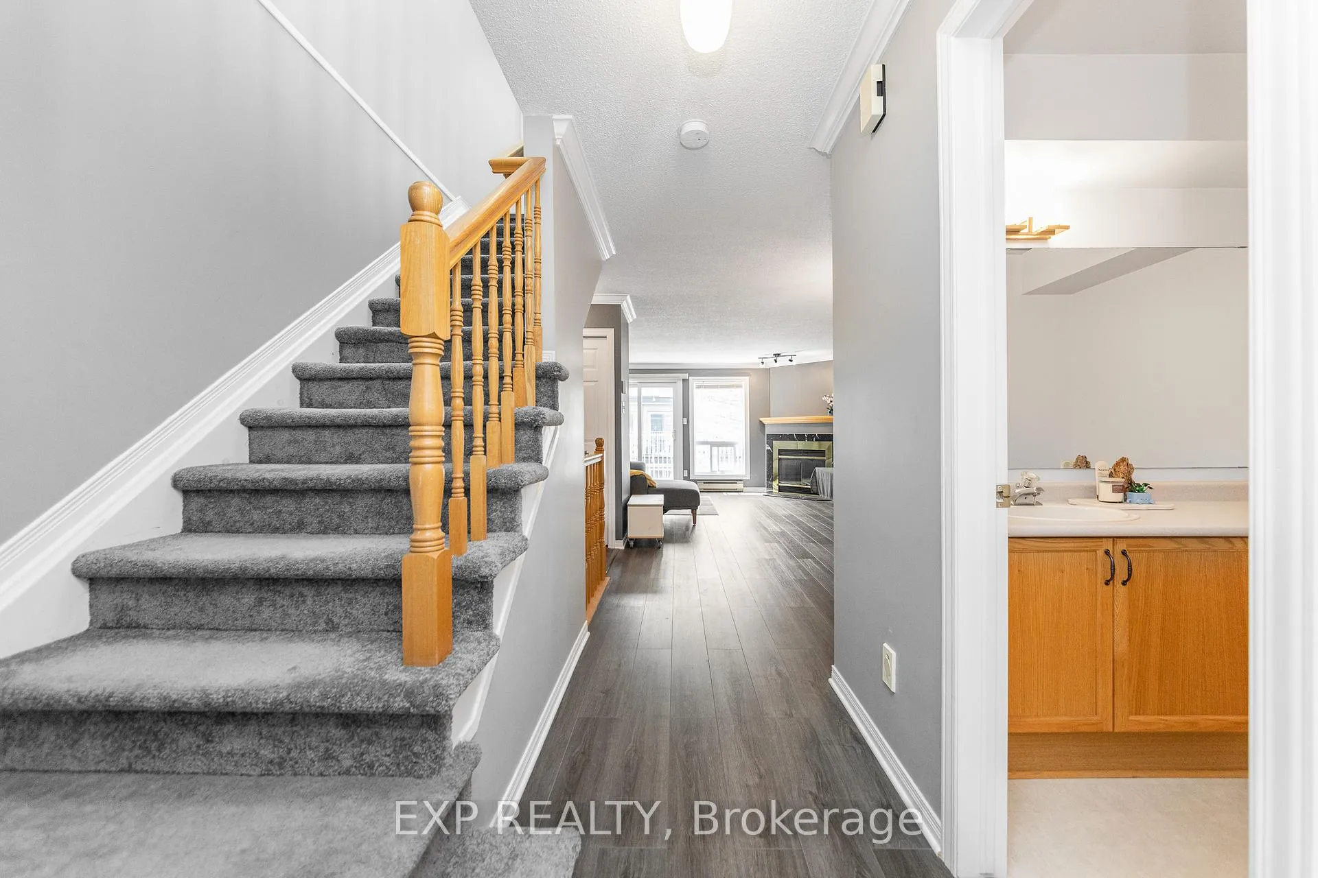 Photo 14 of 69 Briston Private, Ottawa, Hunt Club Park — HOMEH