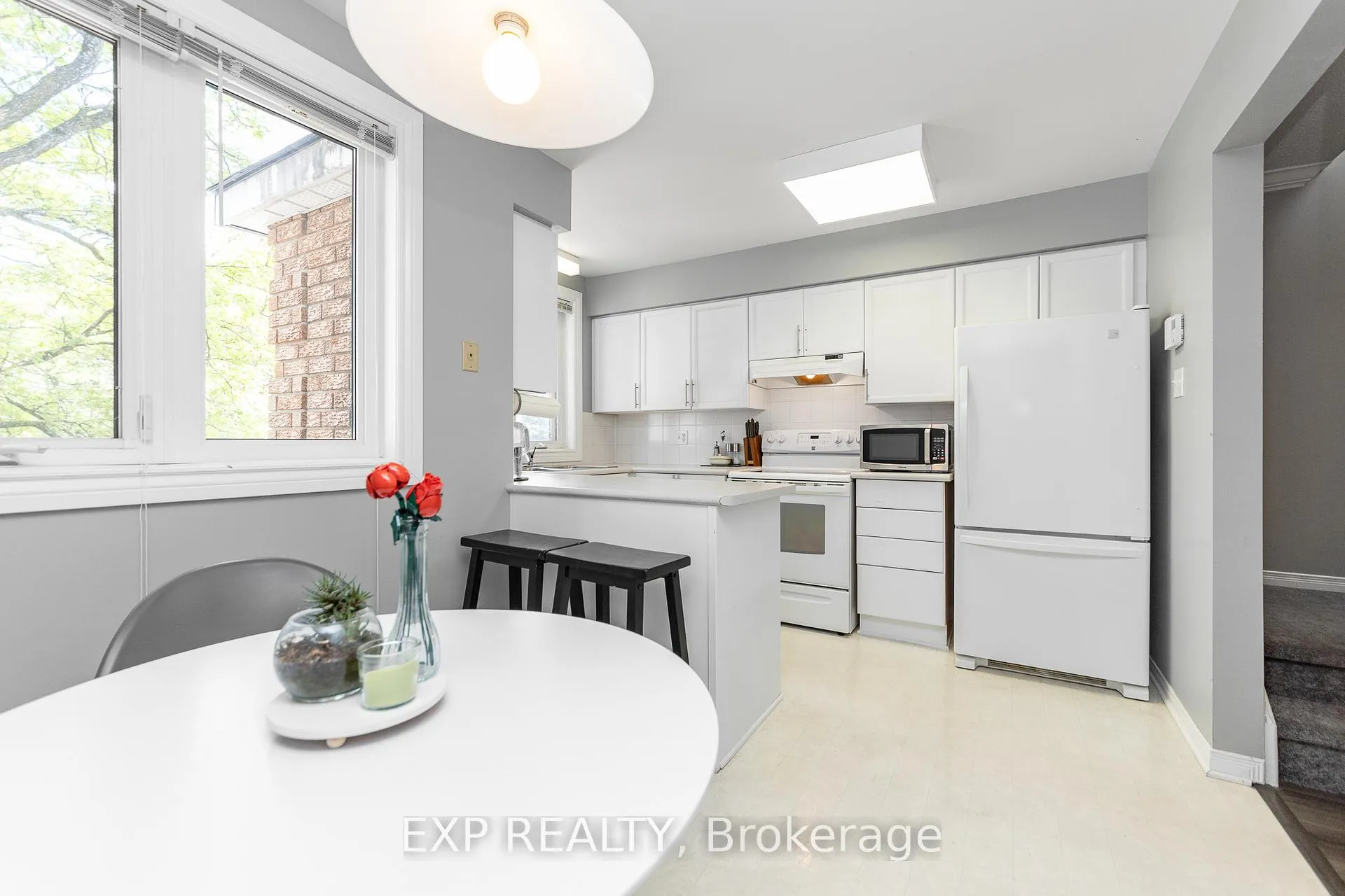 Photo 19 of 69 Briston Private, Ottawa, Hunt Club Park — HOMEH