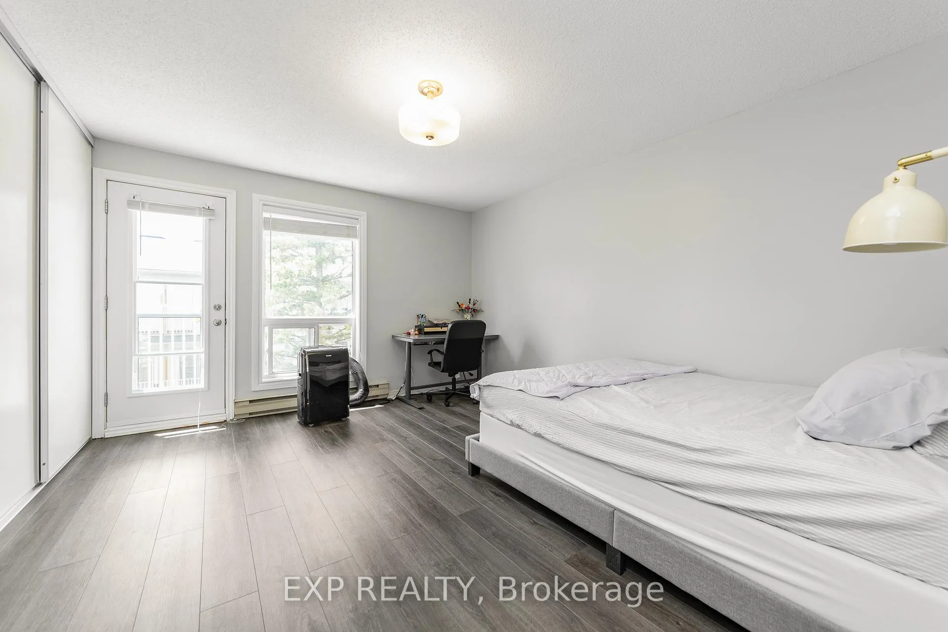 Photo 30 of 69 Briston Private, Ottawa, Hunt Club Park — HOMEH