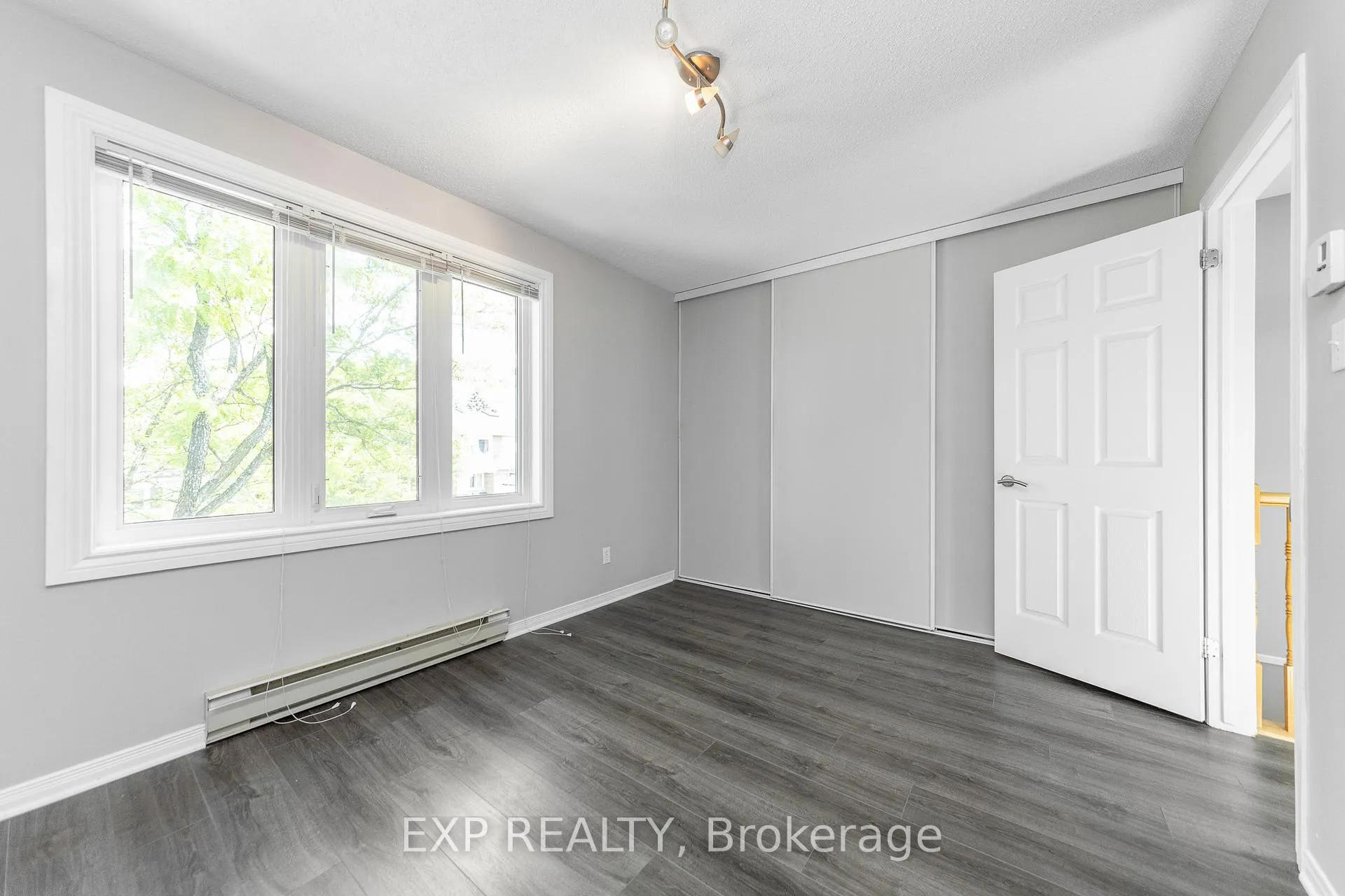 Photo 35 of 69 Briston Private, Ottawa, Hunt Club Park — HOMEH