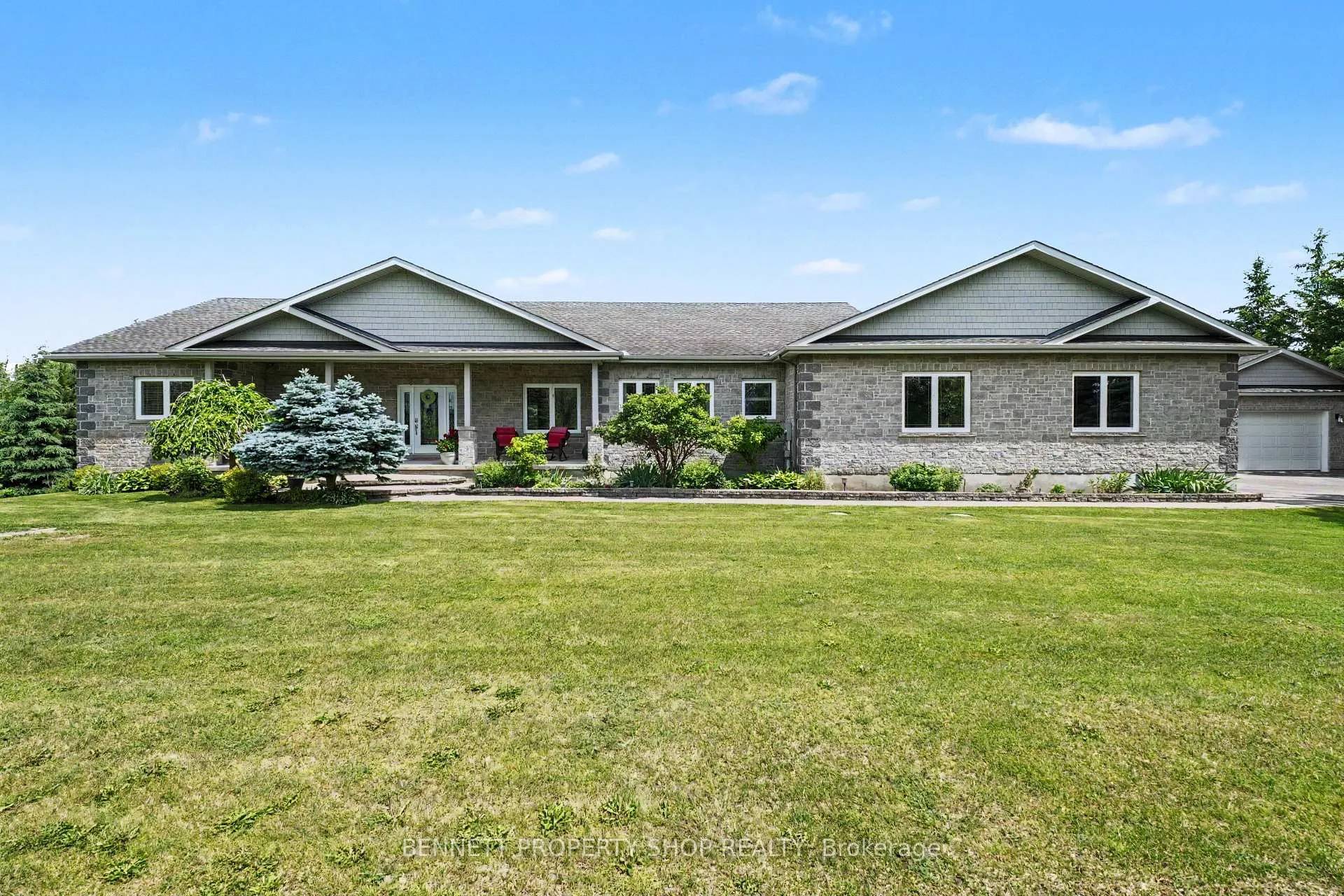 Photo 2 of 121 Covered Bridge Way, Ottawa, Huntley Ward (South East) — HOMEH